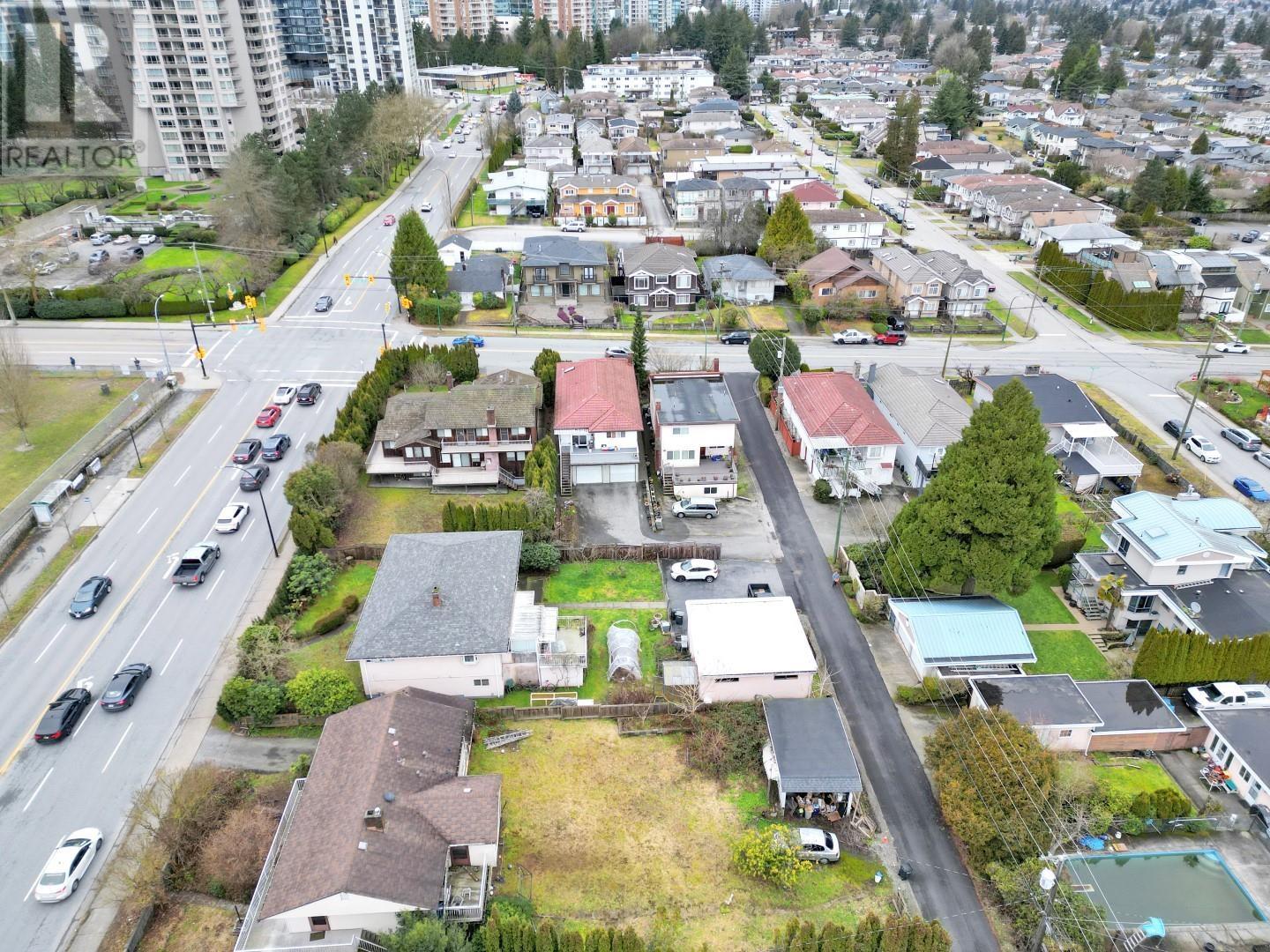 Listing Picture 5 of 5 : 4969 DOVER STREET, Burnaby / 本拿比 - 魯藝地產 Yvonne Lu Group - MLS Medallion Club Member