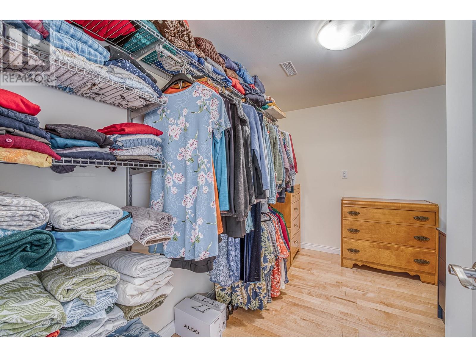 11300 Galleon Court, Richmond, British Columbia  V7E 4L3 - Photo 13 - R2970410