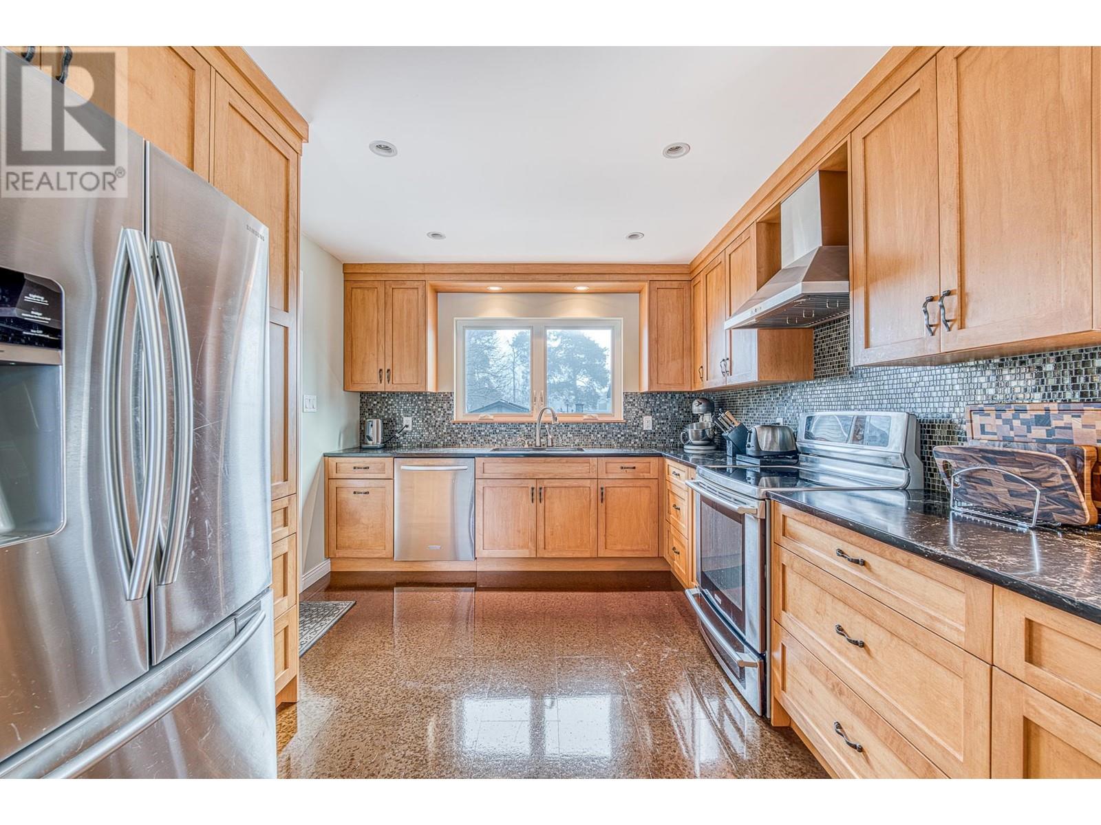 11300 Galleon Court, Richmond, British Columbia  V7E 4L3 - Photo 25 - R2970410
