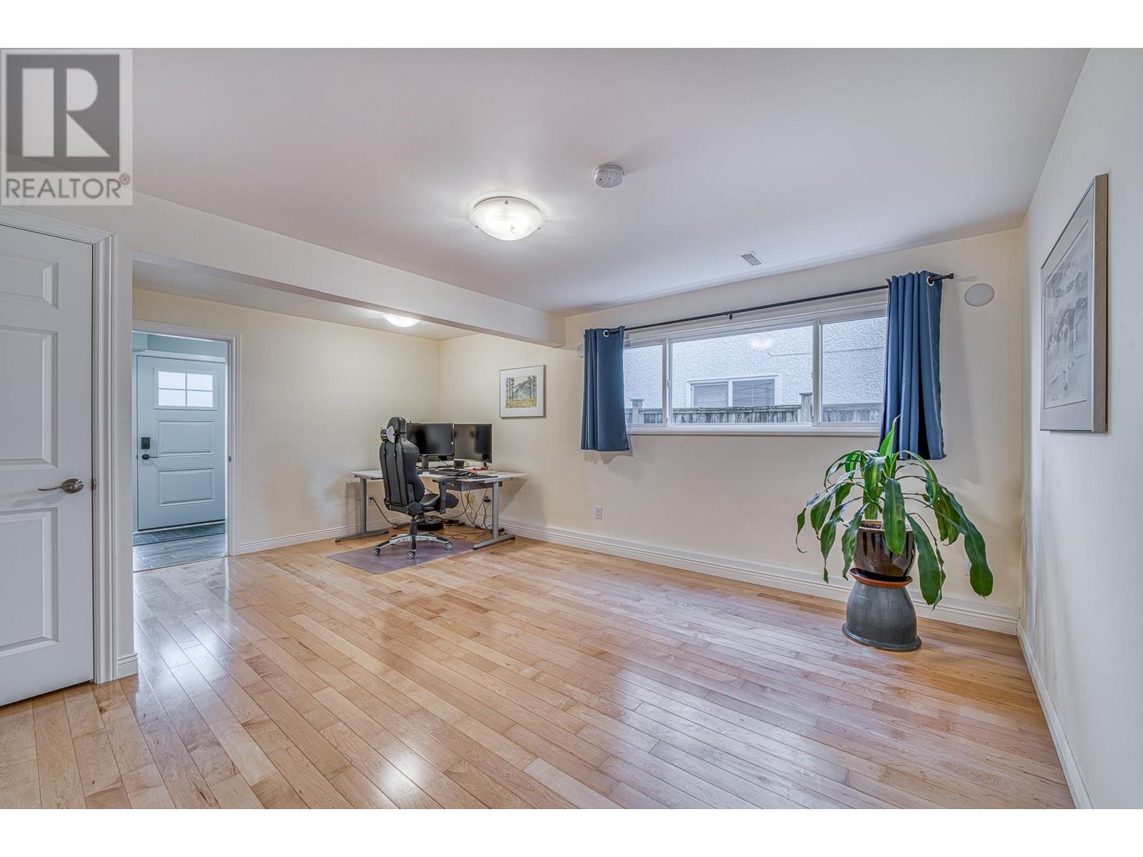 11300 Galleon Court, Richmond, British Columbia  V7E 4L3 - Photo 9 - R2970410