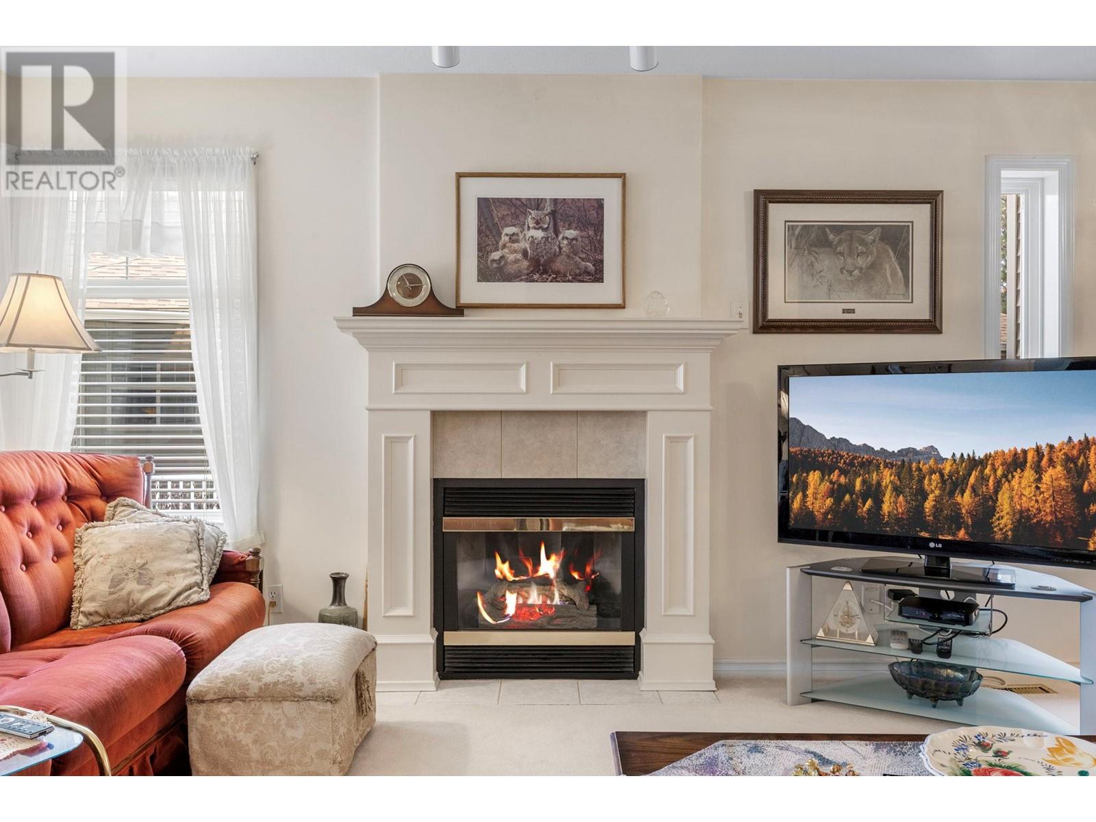 Property at 3813 Glen Canyon Drive image 3