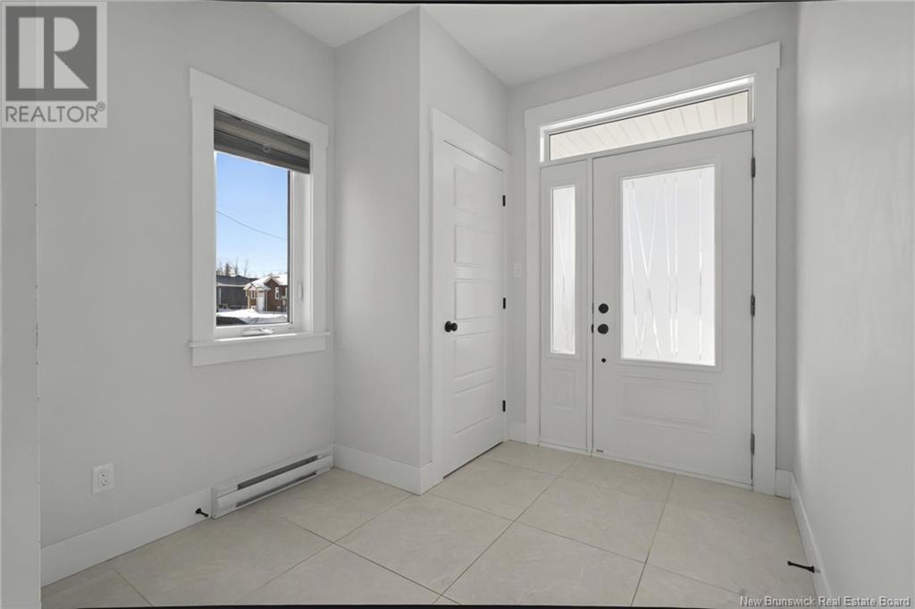 Property at 22 ROBERT Street image 3