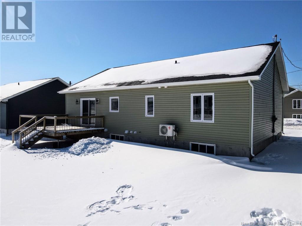 22 Robert Street, Shediac, New Brunswick  E4P 0R2 - Photo 48 - NB113135