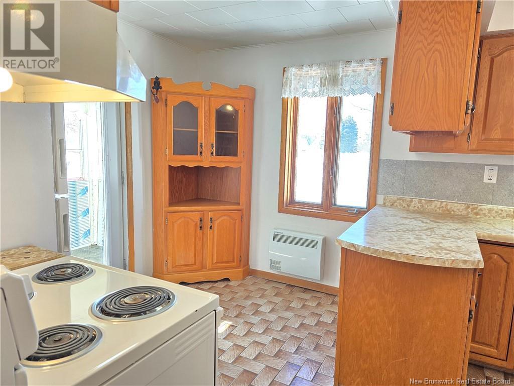 2382 Main Street, Belledune, New Brunswick  E8G 2M6 - Photo 10 - NB113007