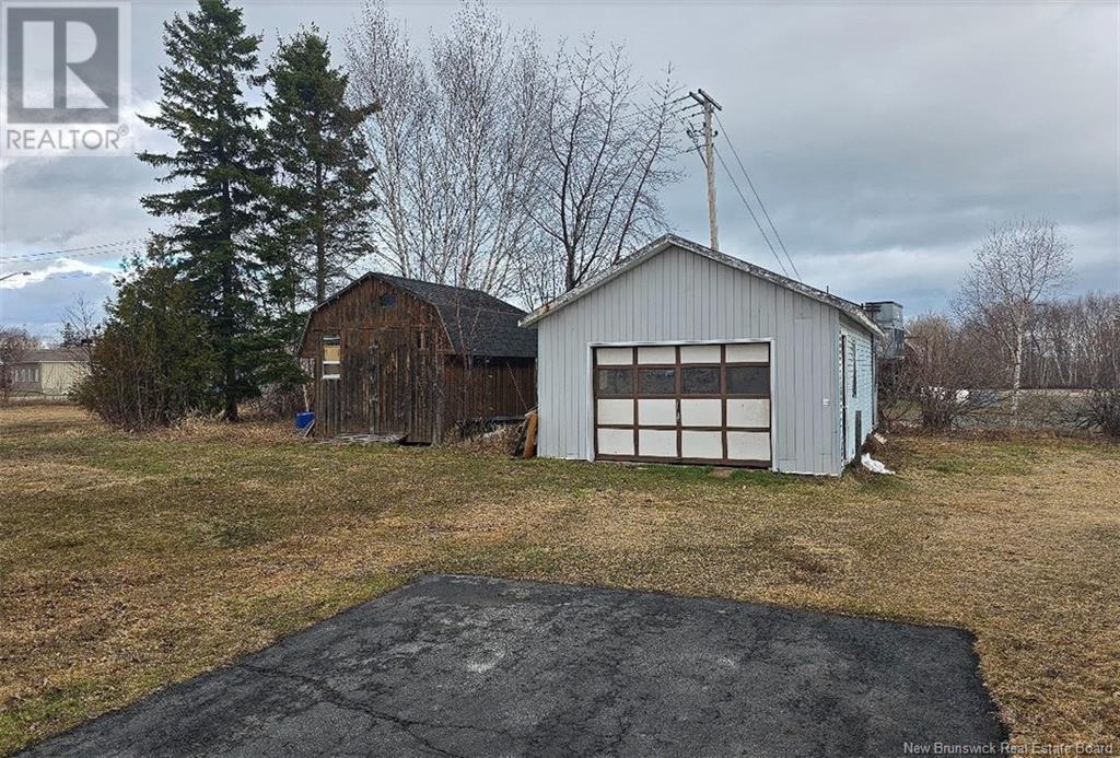 2382 Main Street, Belledune, New Brunswick  E8G 2M6 - Photo 3 - NB113007
