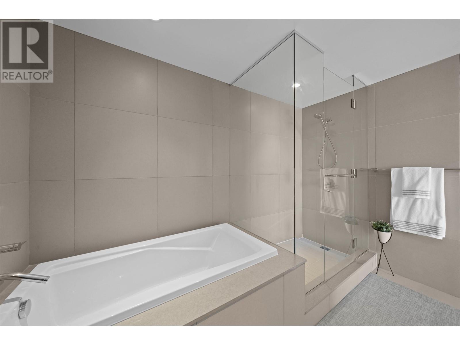 Listing Picture 25 of 37 : 703 2411 HEATHER STREET, Vancouver / 溫哥華 - 魯藝地產 Yvonne Lu Group - MLS Medallion Club Member