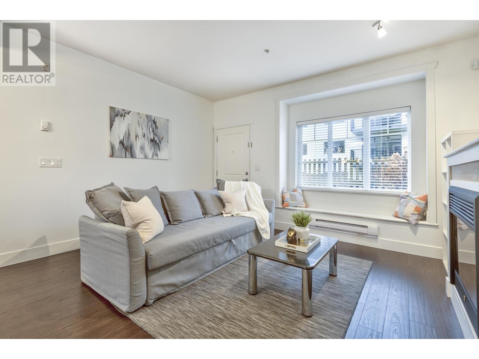 Listing Picture 12 of 30 : 109 368 ELLESMERE AVENUE, Burnaby / 本拿比 - 魯藝地產 Yvonne Lu Group - MLS Medallion Club Member