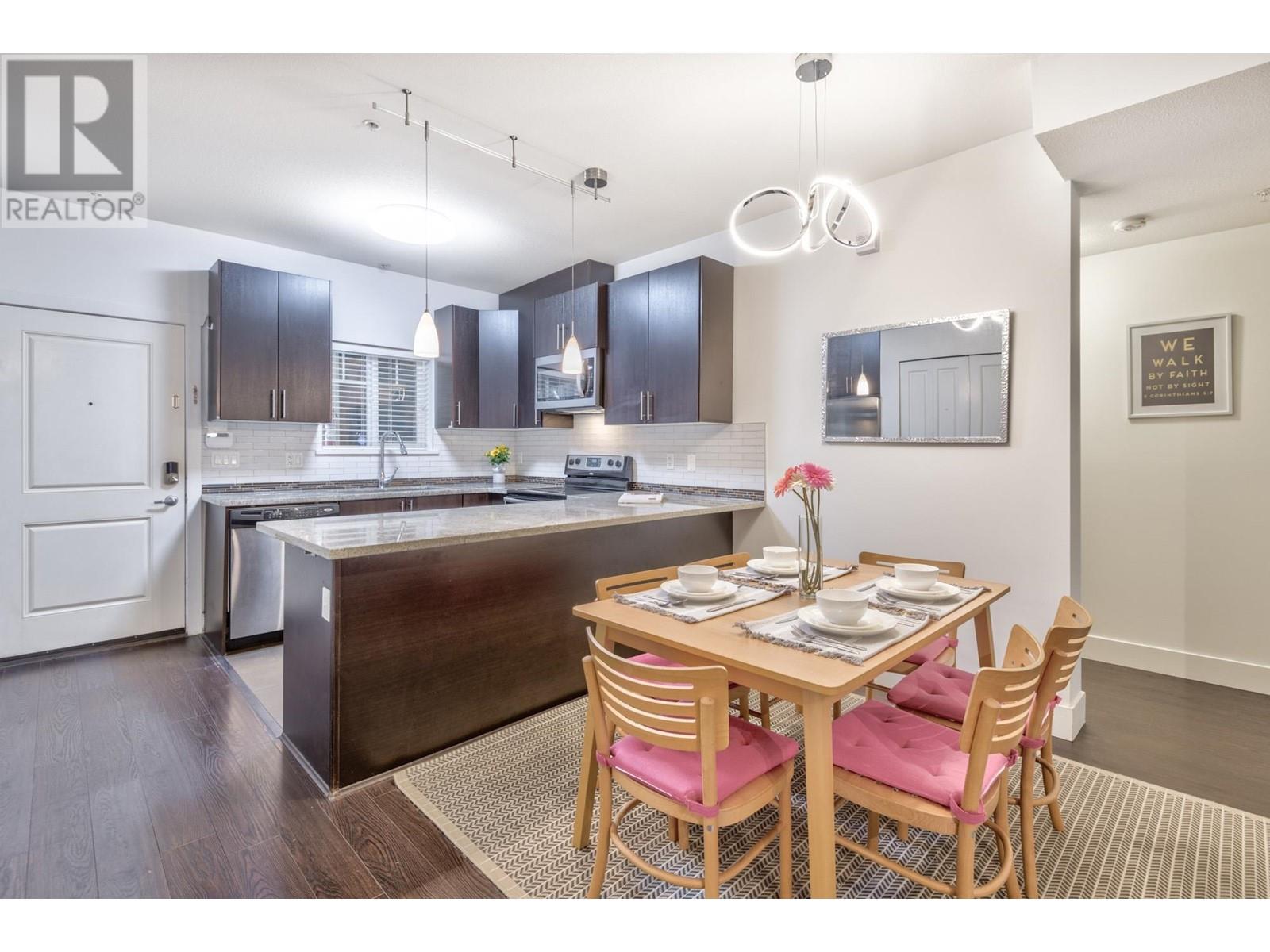 Listing Picture 6 of 30 : 109 368 ELLESMERE AVENUE, Burnaby / 本拿比 - 魯藝地產 Yvonne Lu Group - MLS Medallion Club Member