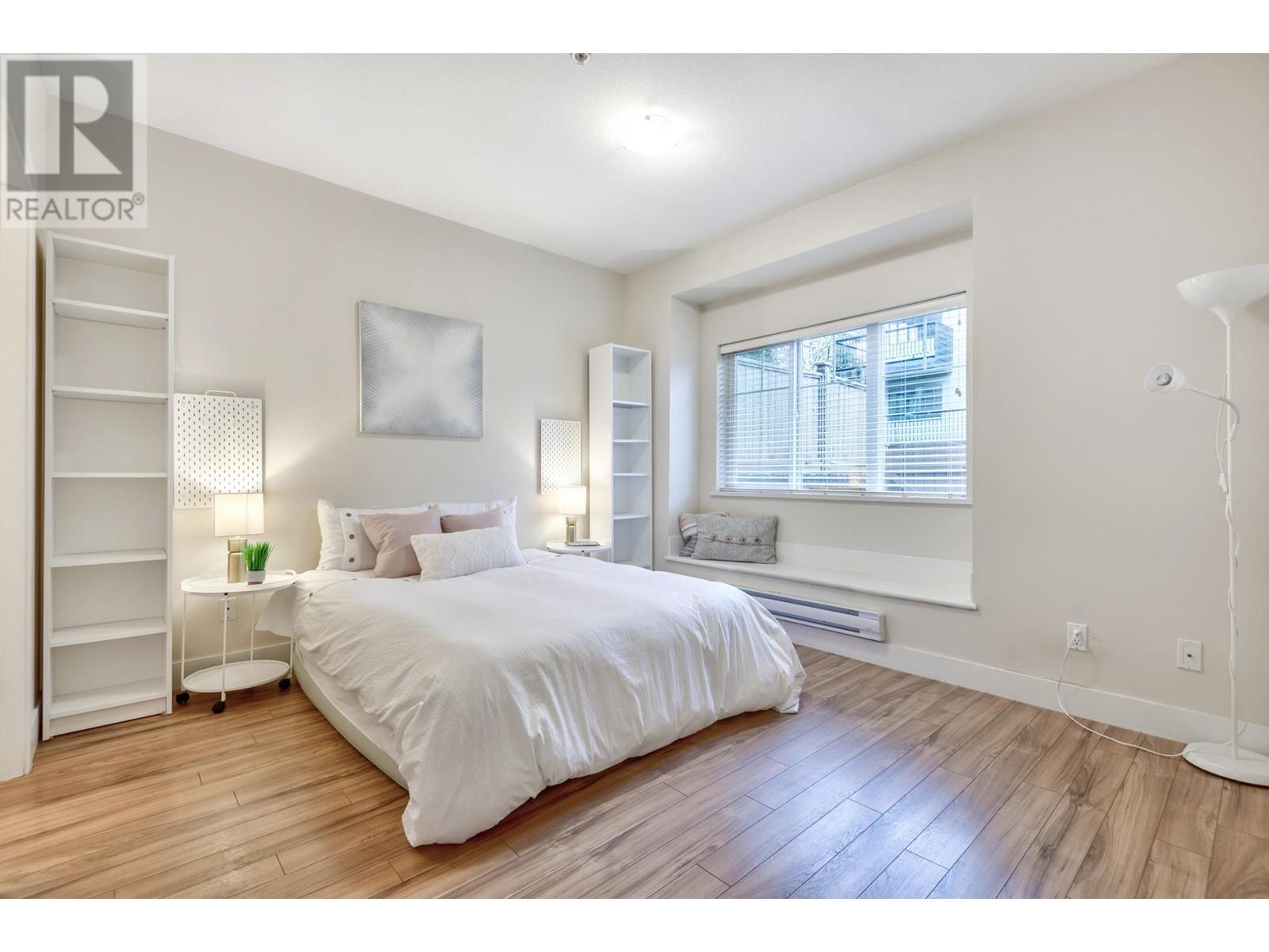 Listing Picture 16 of 30 : 109 368 ELLESMERE AVENUE, Burnaby / 本拿比 - 魯藝地產 Yvonne Lu Group - MLS Medallion Club Member