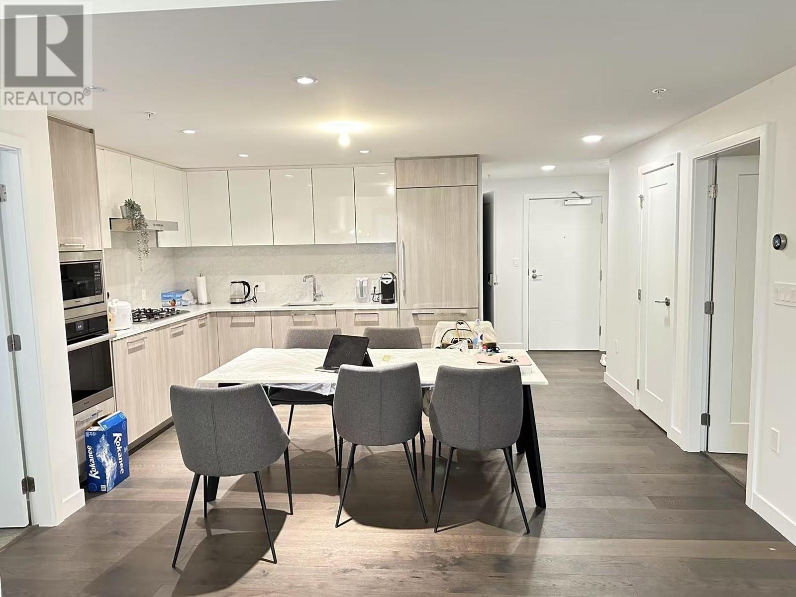Property at 1010 8160 MCMYN WAY image 3