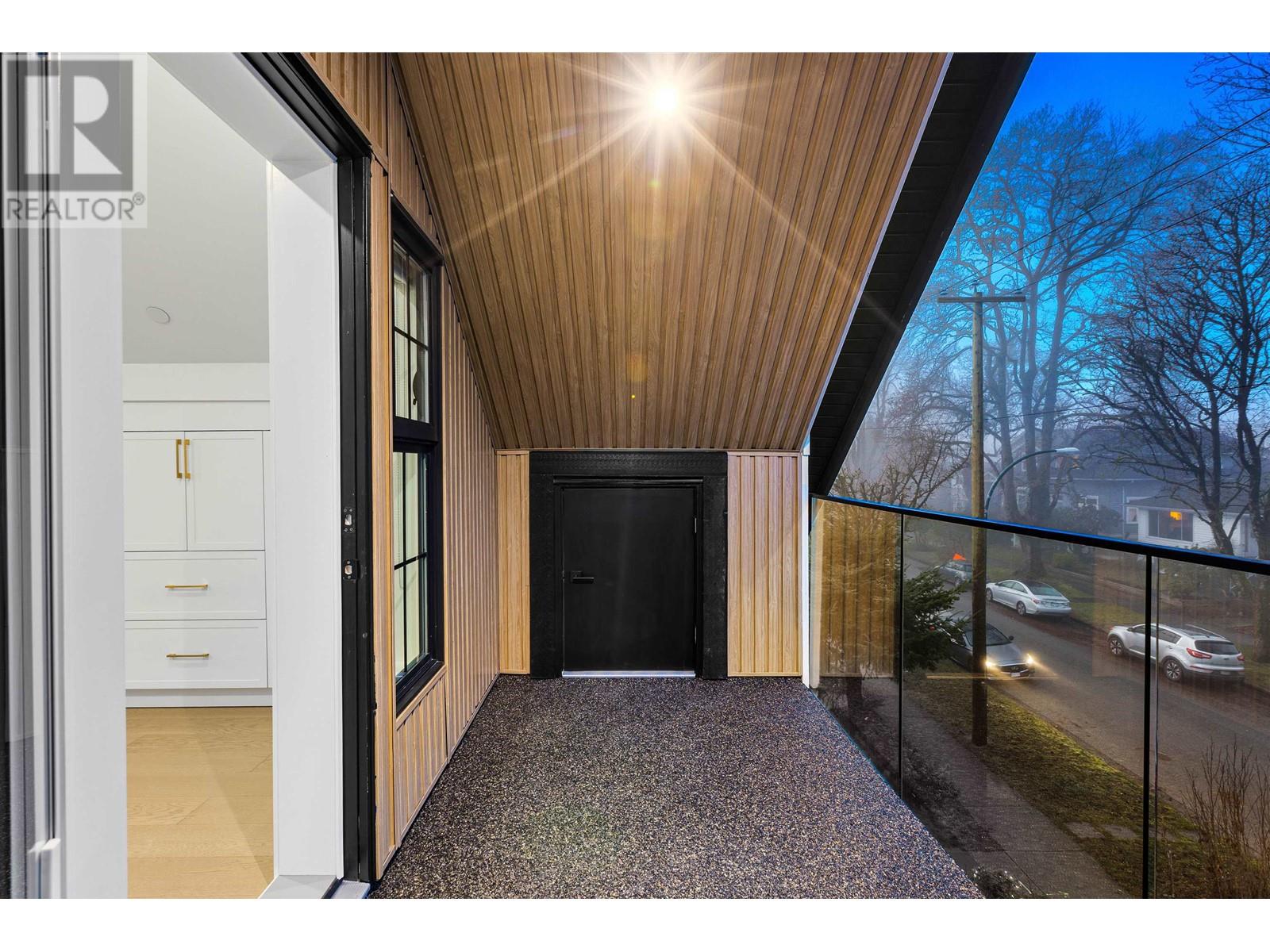 Listing Picture 16 of 20 : 1 76 E 45TH AVENUE, Vancouver / 溫哥華 - 魯藝地產 Yvonne Lu Group - MLS Medallion Club Member