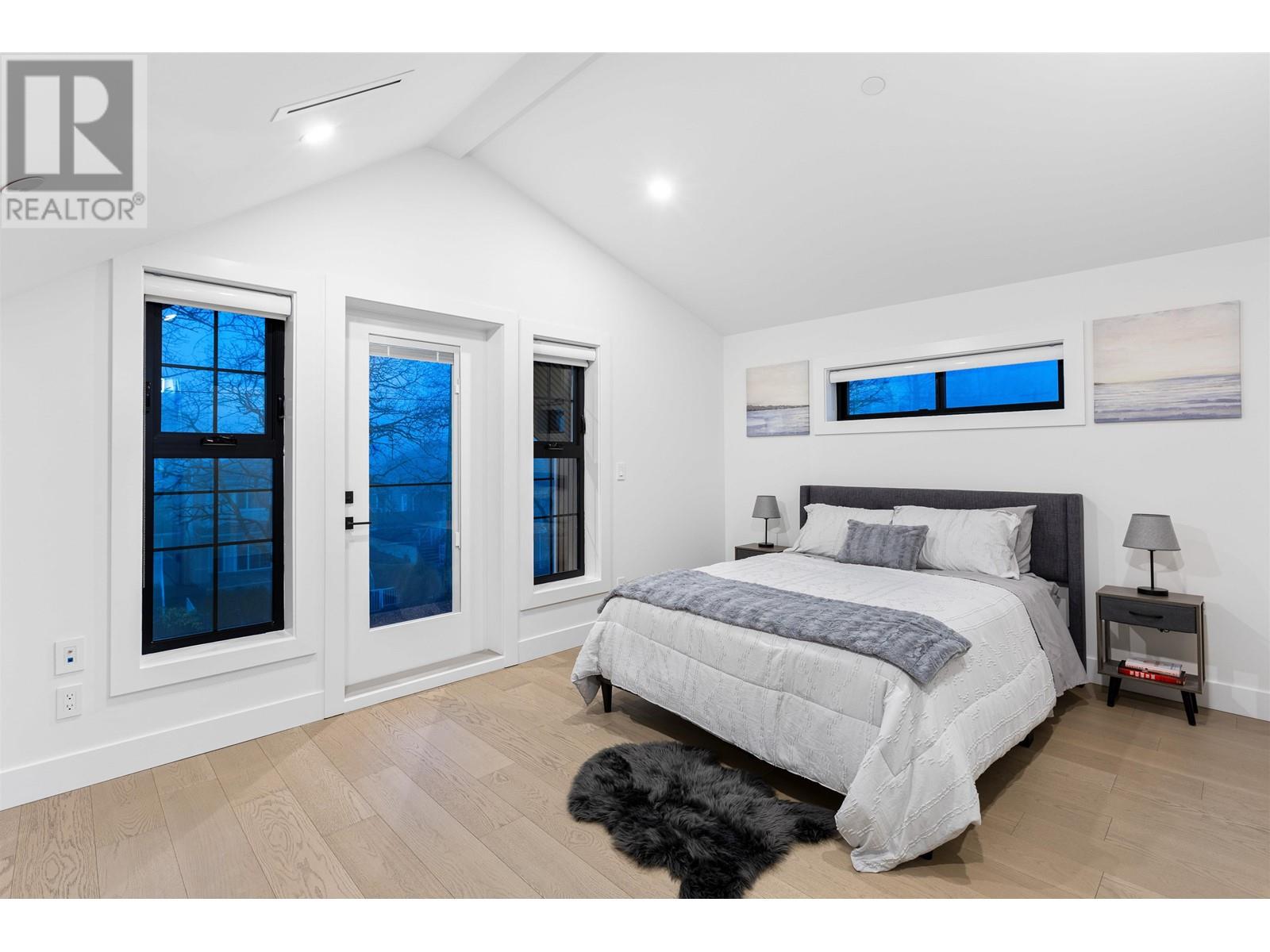 Listing Picture 14 of 20 : 1 76 E 45TH AVENUE, Vancouver / 溫哥華 - 魯藝地產 Yvonne Lu Group - MLS Medallion Club Member