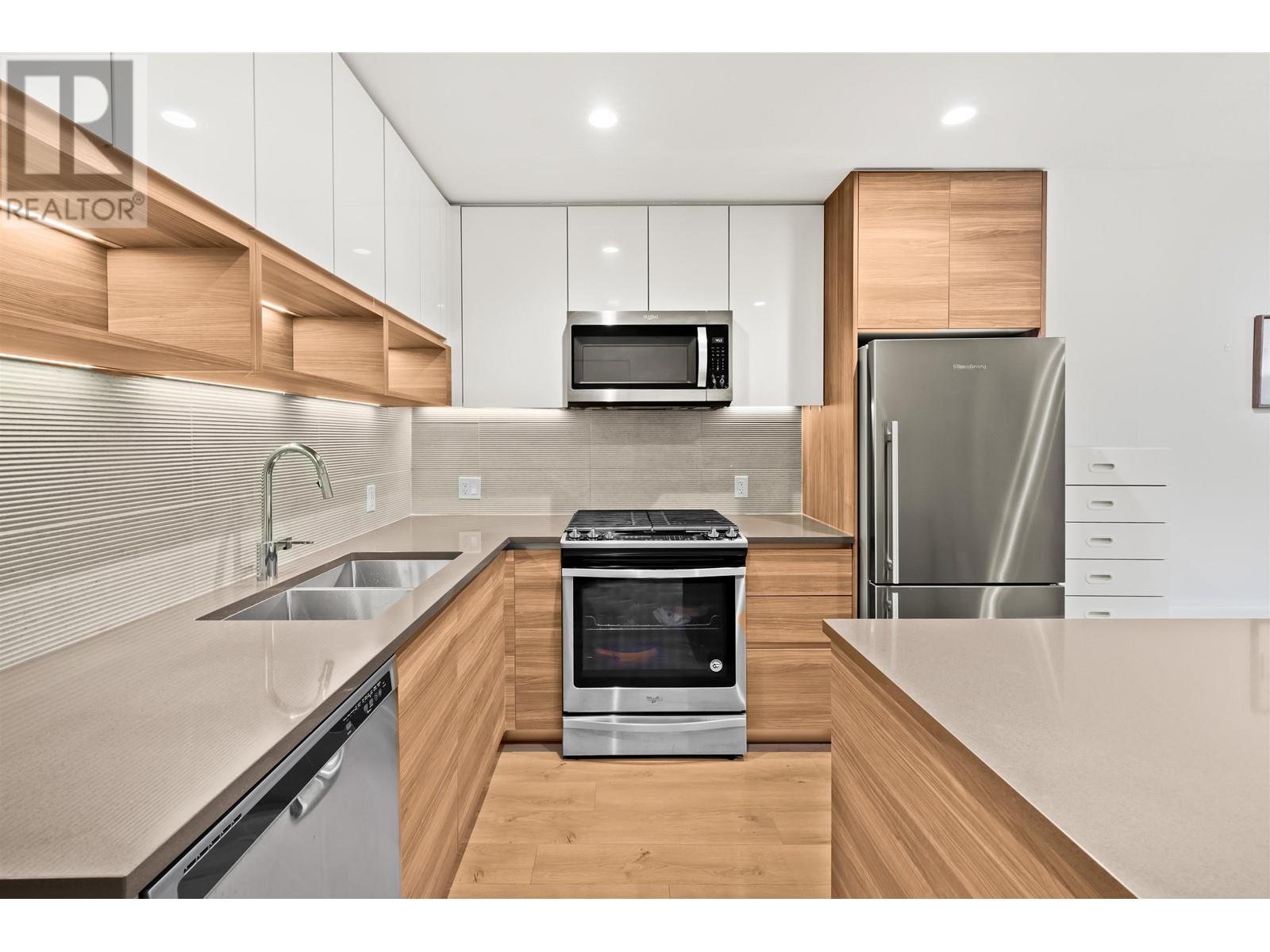 207 8850 University Crescent, Burnaby, British Columbia  V5A 0C8 - Photo 4 - R2970493