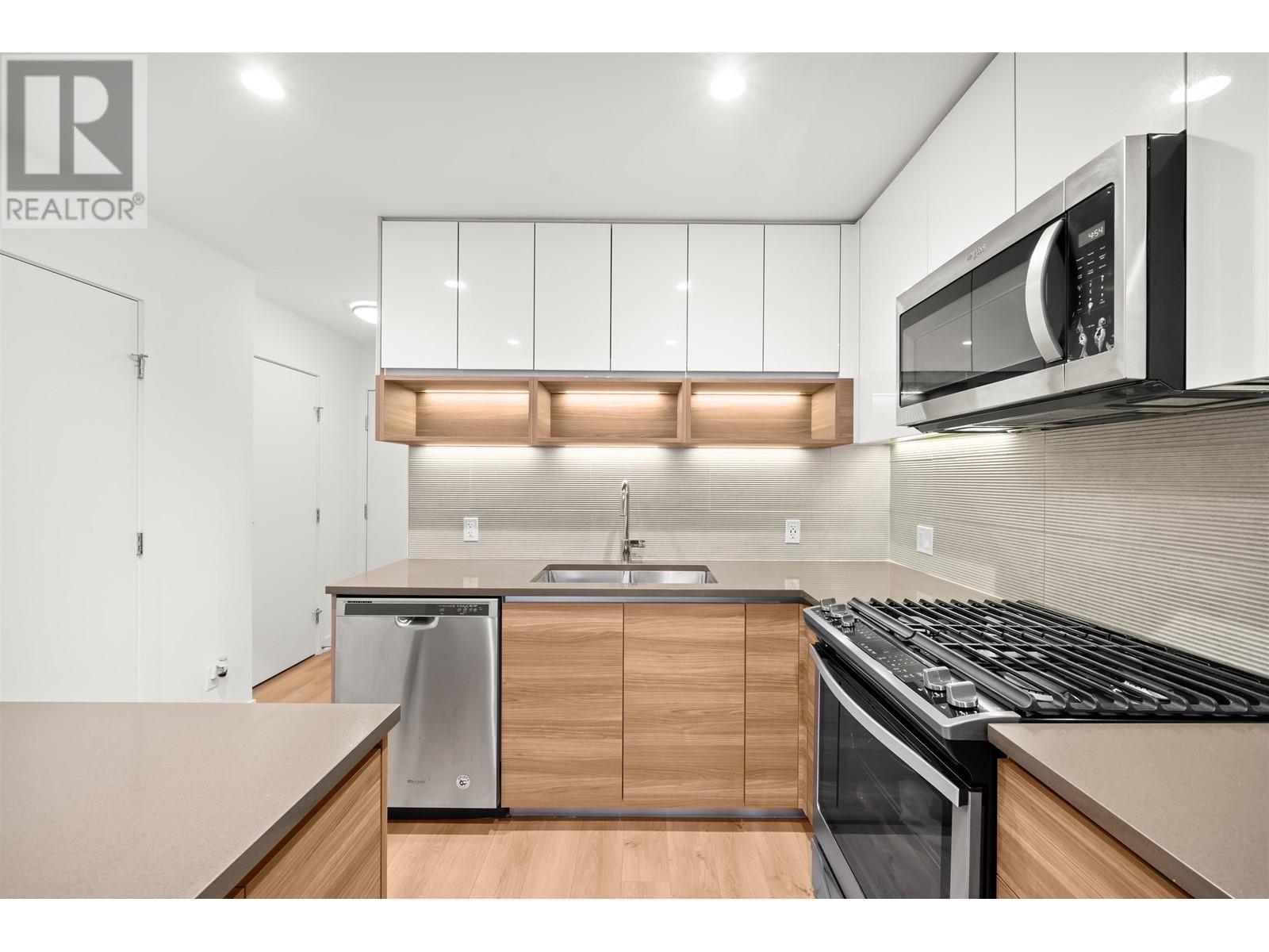 207 8850 University Crescent, Burnaby, British Columbia  V5A 0C8 - Photo 5 - R2970493