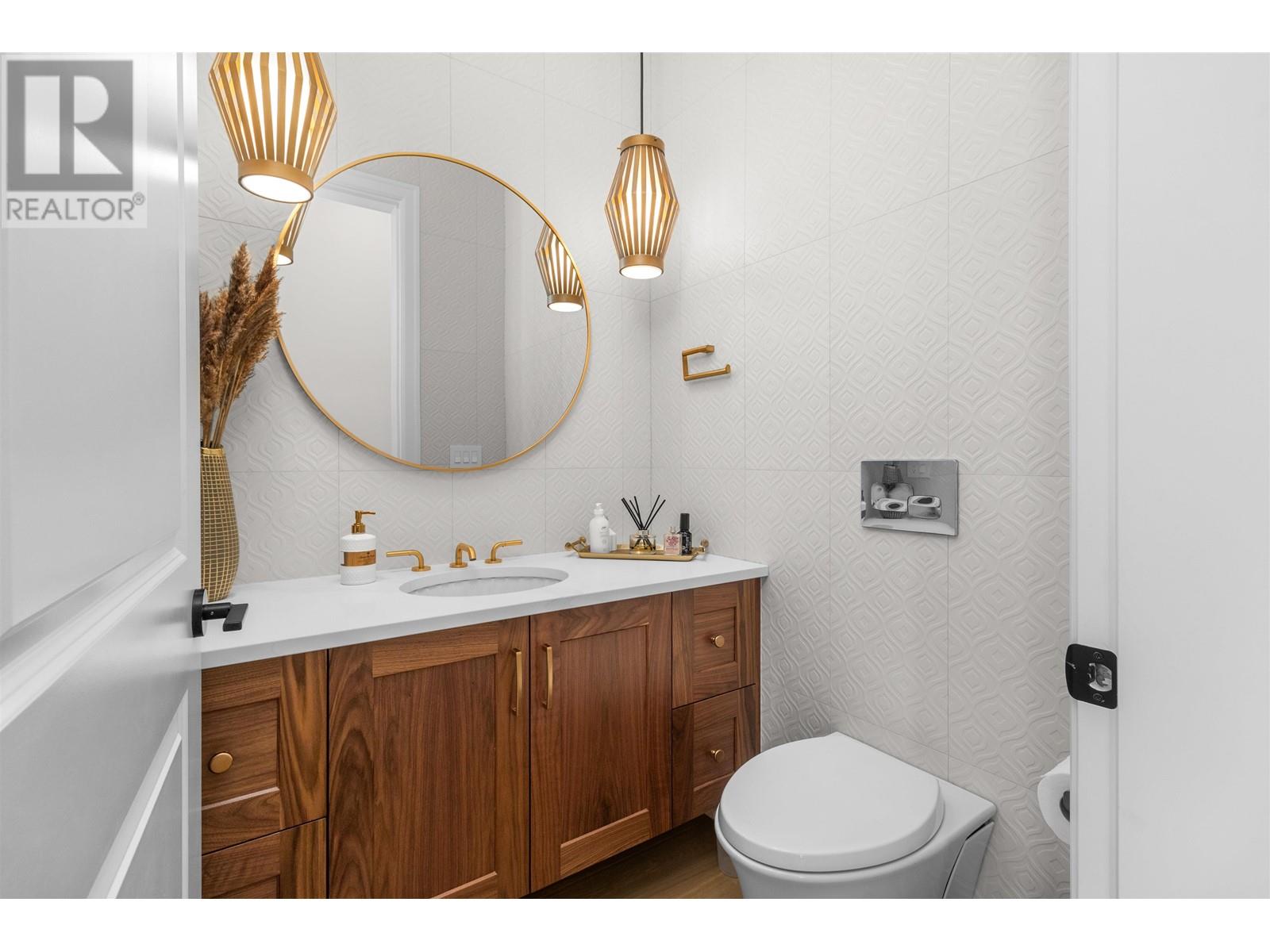 Listing Picture 14 of 39 : 7662 FRENCH STREET, Vancouver / 溫哥華 - 魯藝地產 Yvonne Lu Group - MLS Medallion Club Member