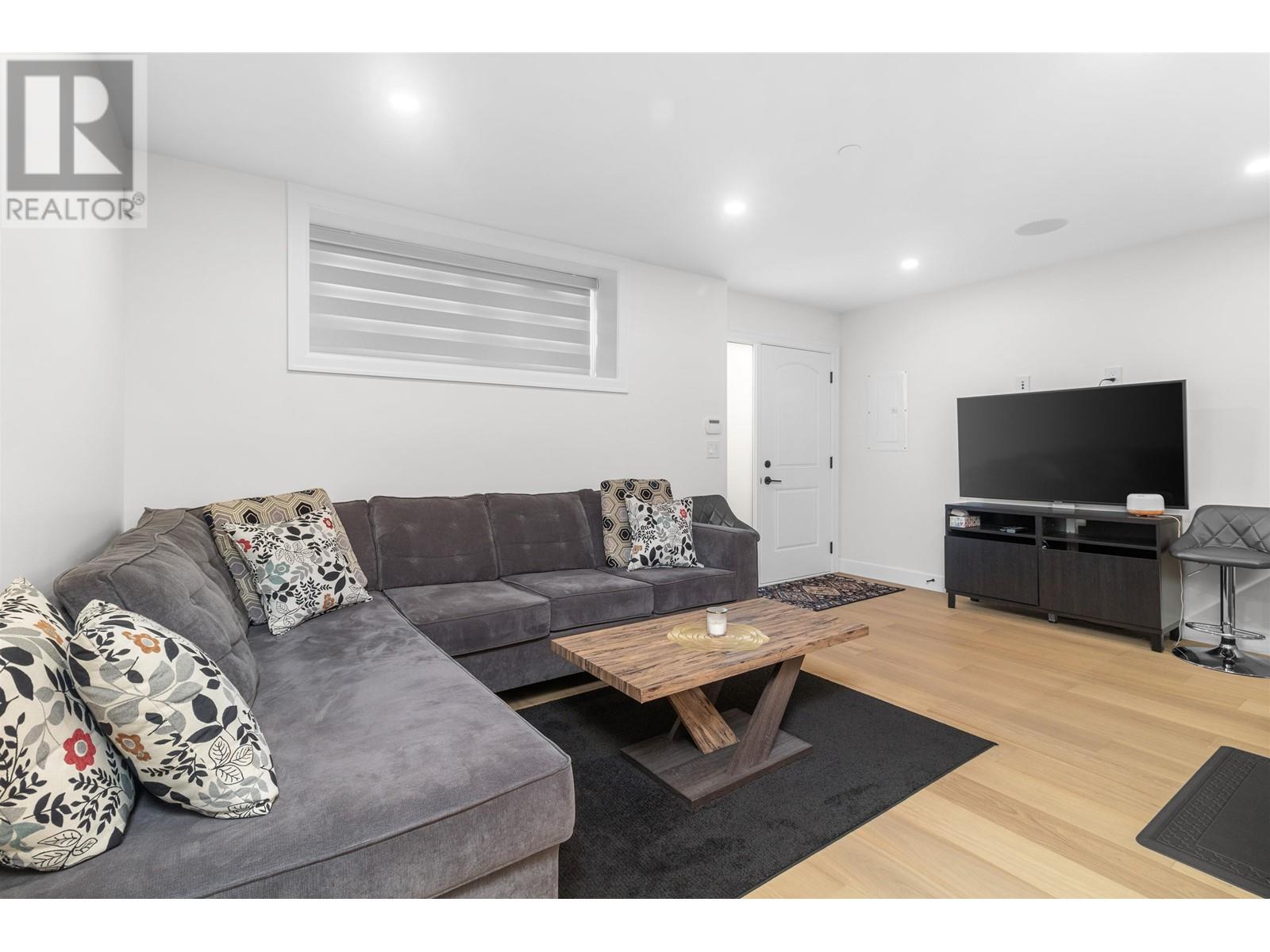Listing Picture 16 of 39 : 7662 FRENCH STREET, Vancouver / 溫哥華 - 魯藝地產 Yvonne Lu Group - MLS Medallion Club Member