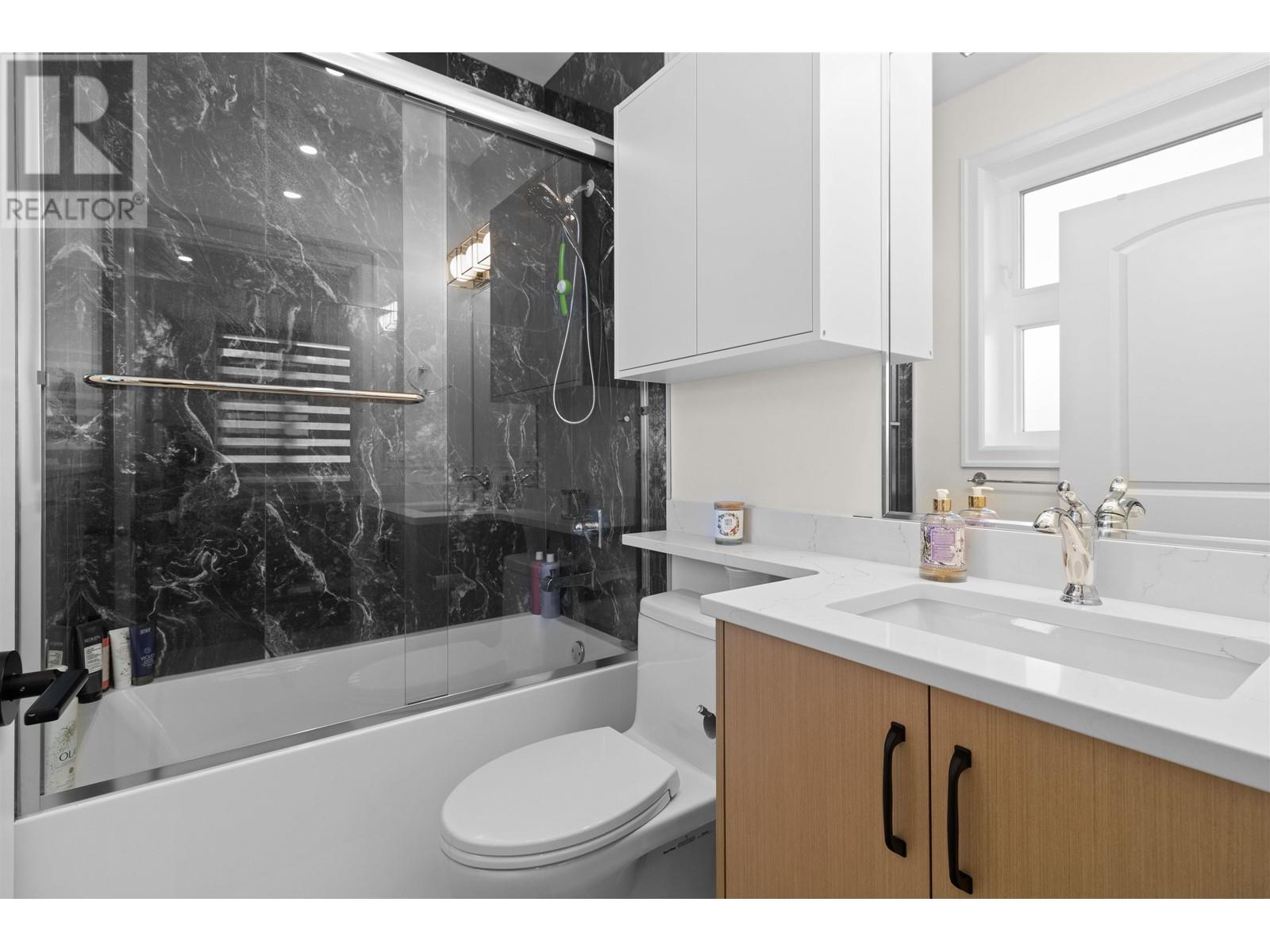 Listing Picture 29 of 39 : 7662 FRENCH STREET, Vancouver / 溫哥華 - 魯藝地產 Yvonne Lu Group - MLS Medallion Club Member
