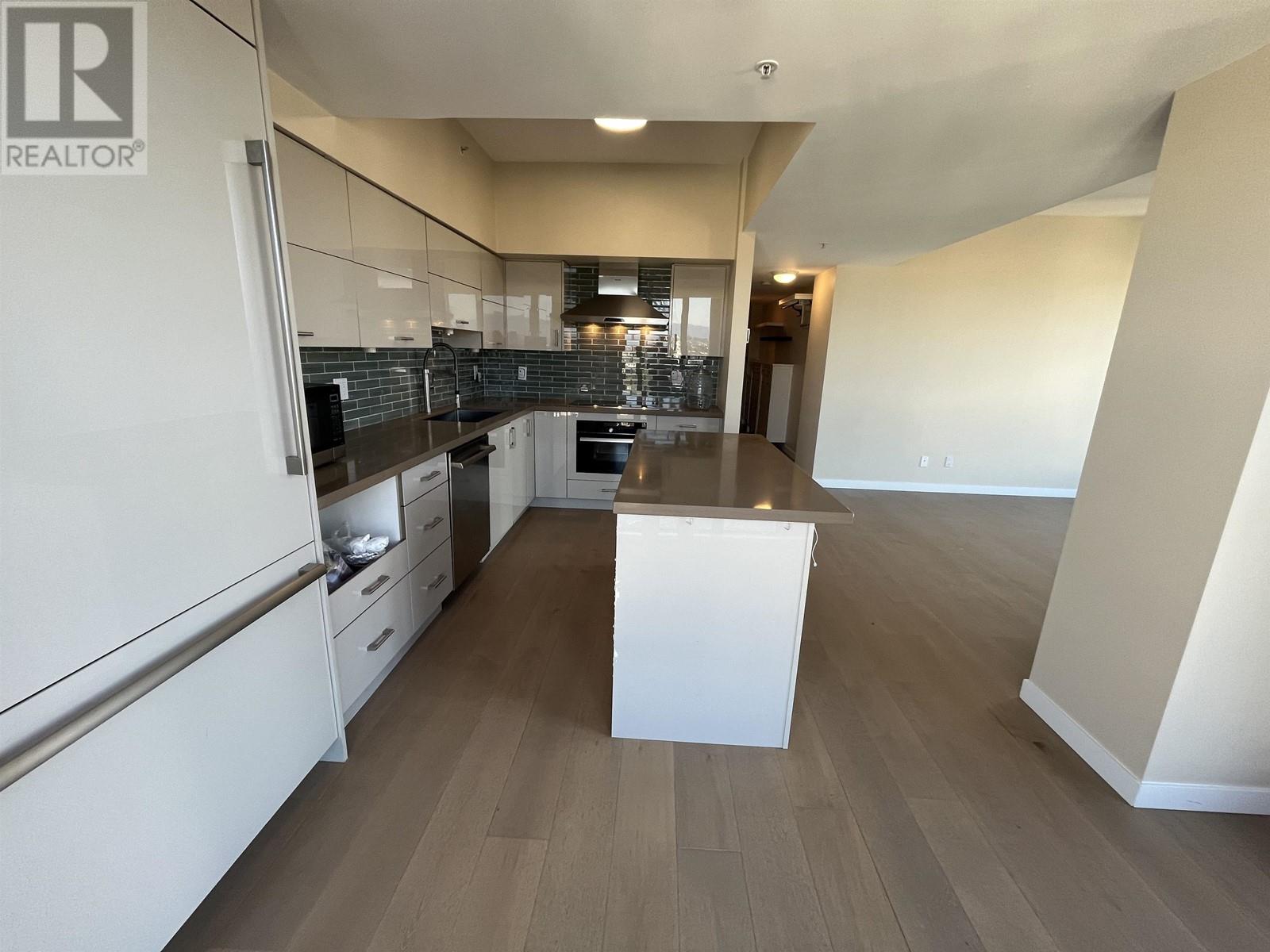 15fl 8248 Lansdowne Road, Richmond, British Columbia  V6X 3Y9 - Photo 1 - R2970555