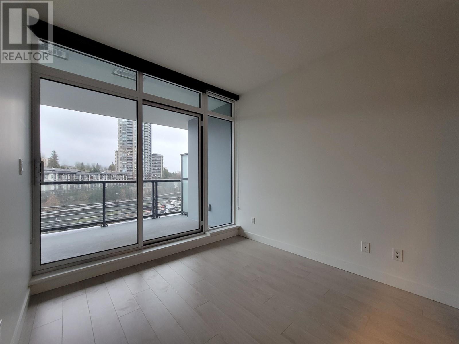 Listing Picture 13 of 26 : 508 4720 LOUGHEED HIGHWAY, Burnaby / 本拿比 - 魯藝地產 Yvonne Lu Group - MLS Medallion Club Member