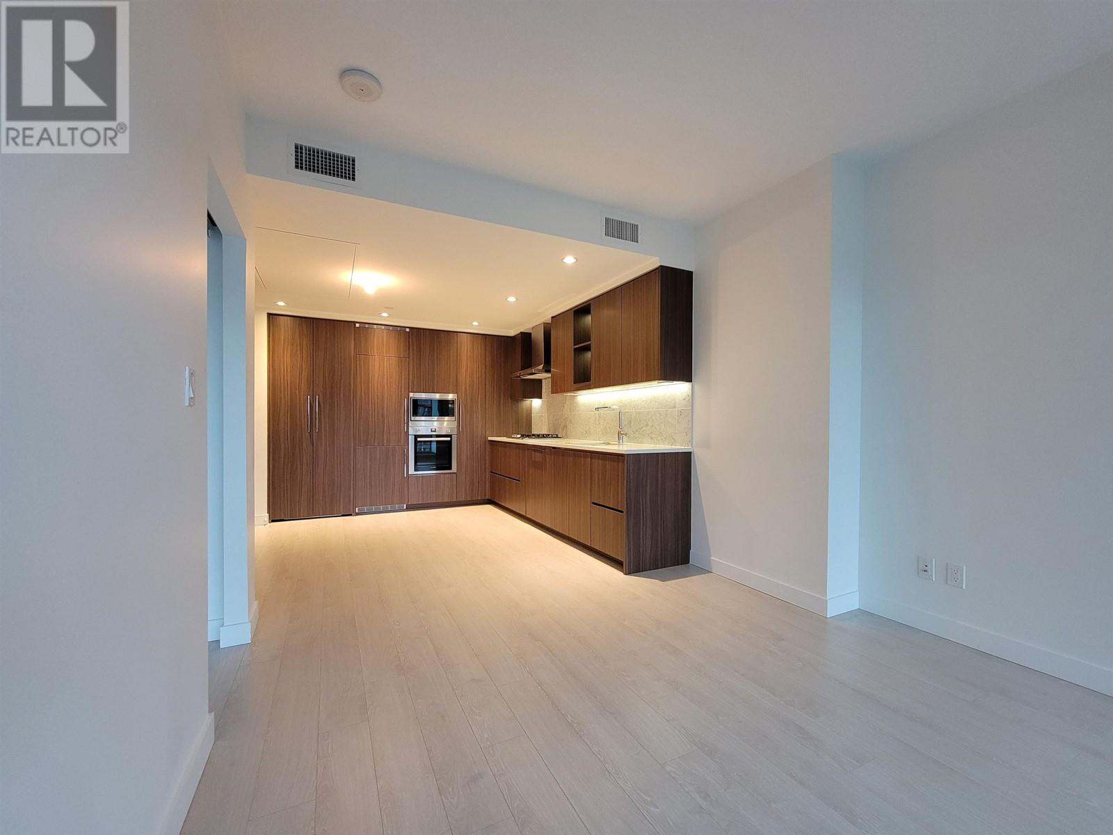 Listing Picture 9 of 26 : 508 4720 LOUGHEED HIGHWAY, Burnaby / 本拿比 - 魯藝地產 Yvonne Lu Group - MLS Medallion Club Member