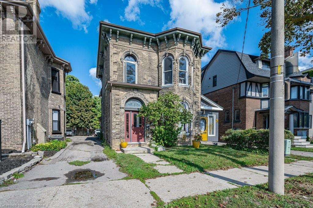 Property at 153 BRANT Avenue image 2