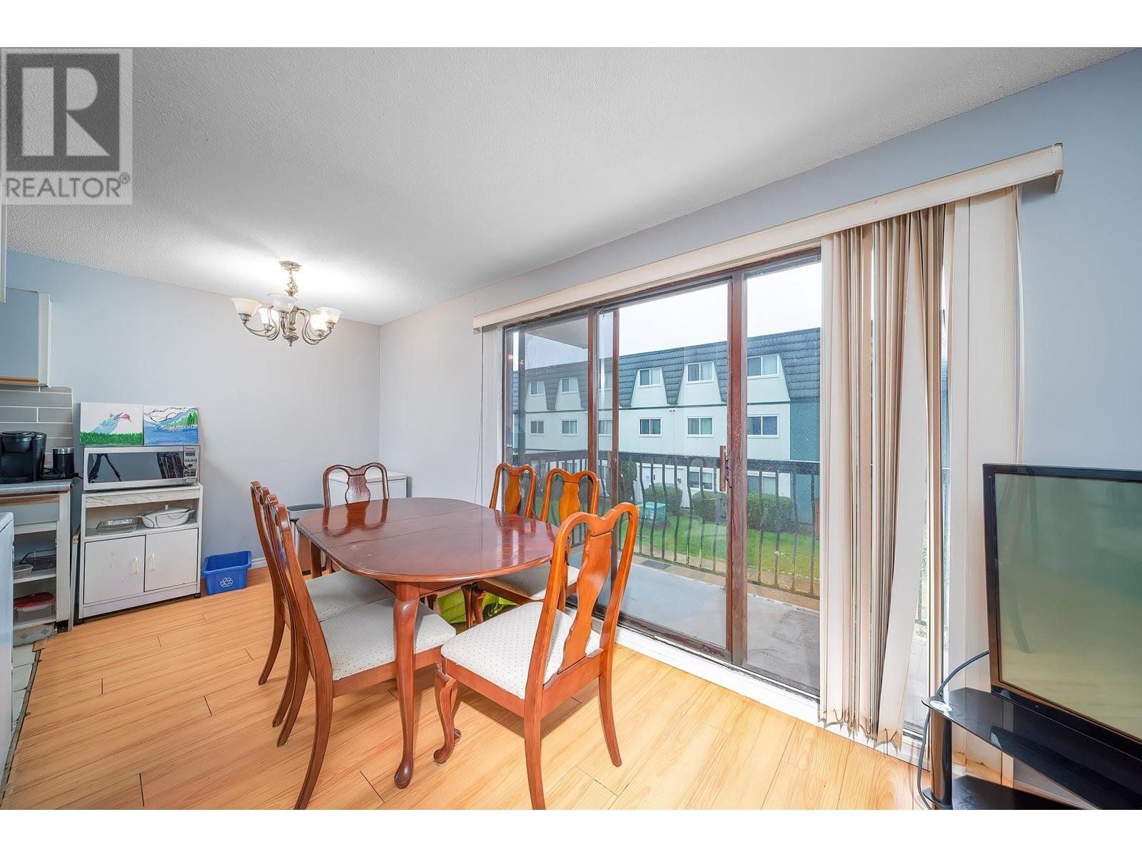 Property at 270 8140 B WILLIAMS ROAD image 3