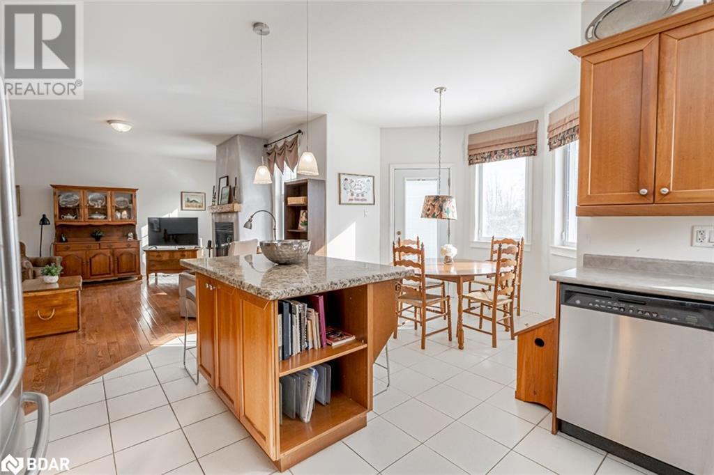32 Basswood Circle, Oro-Medonte, Ontario  L0L 2L0 - Photo 6 - 40701411