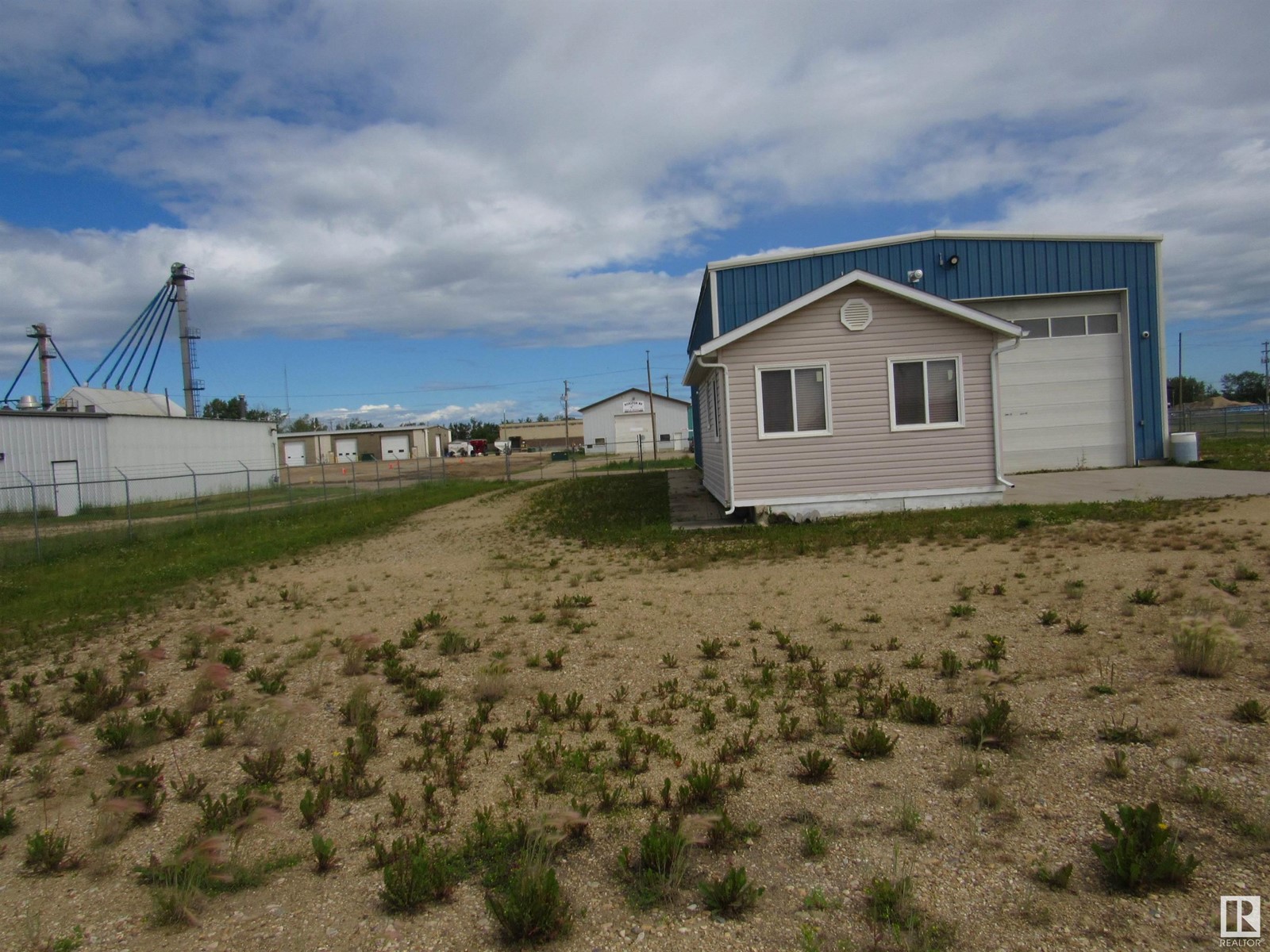 4509 - 62 Avenue, Barrhead, Alberta  T7N 1C7 - Photo 4 - E4422829