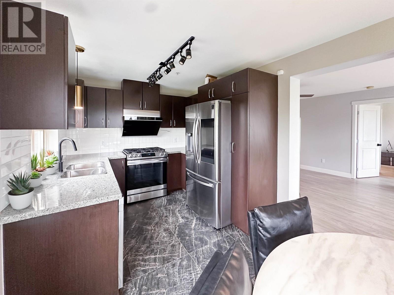307 3132 Dayanee Springs Boulevard, Coquitlam, British Columbia  V3E 0B5 - Photo 10 - R2970545