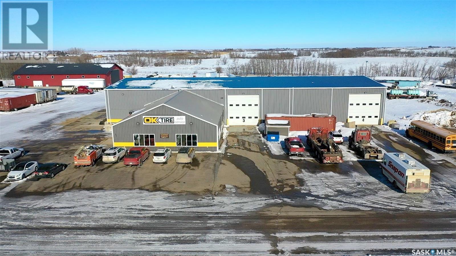 280 Service Road, Melville, Saskatchewan  S0A 2P1 - Photo 2 - SK996373