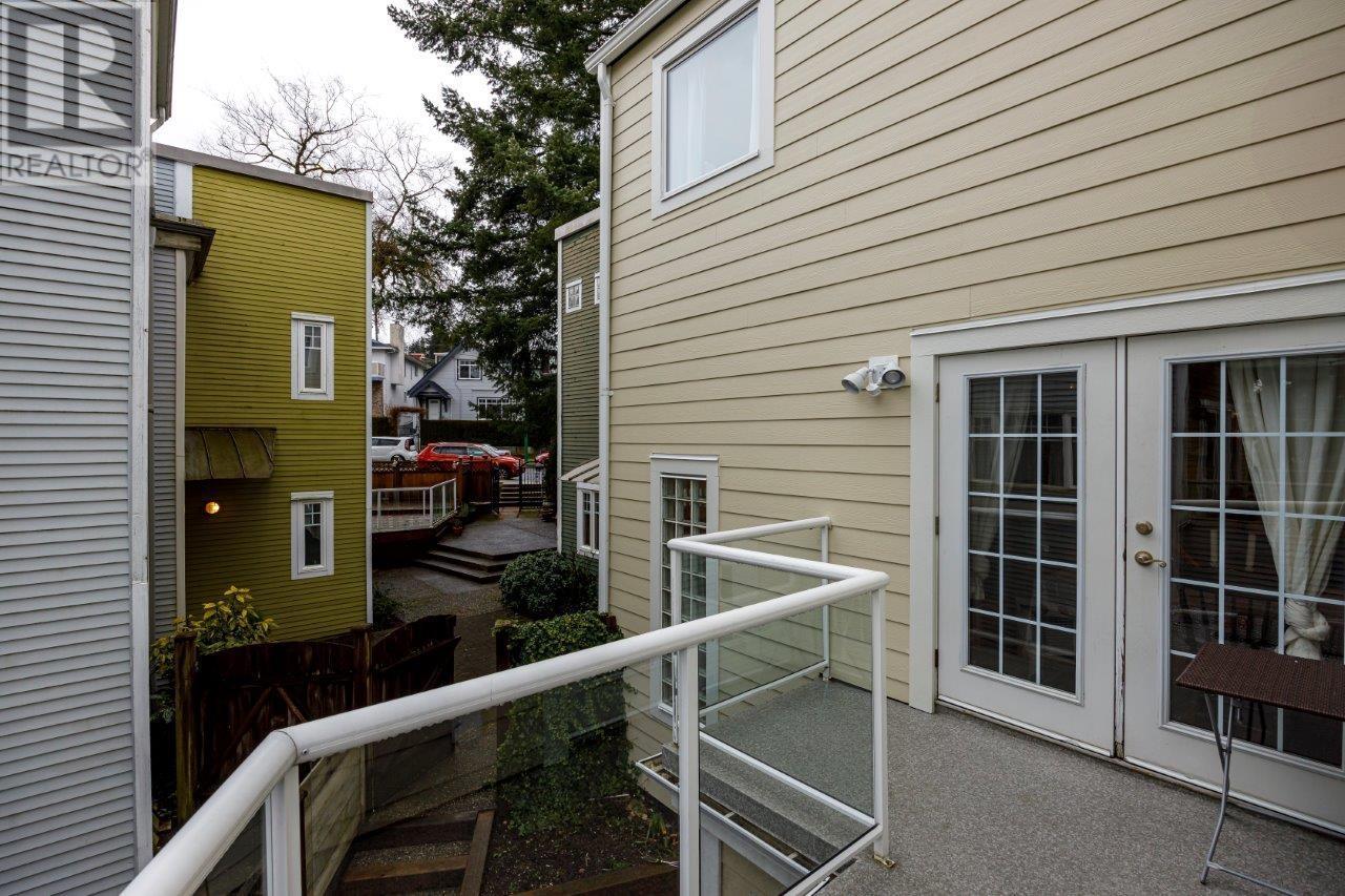 Listing Picture 32 of 39 : 26 N STRATFORD AVENUE, Burnaby / 本拿比 - 魯藝地產 Yvonne Lu Group - MLS Medallion Club Member