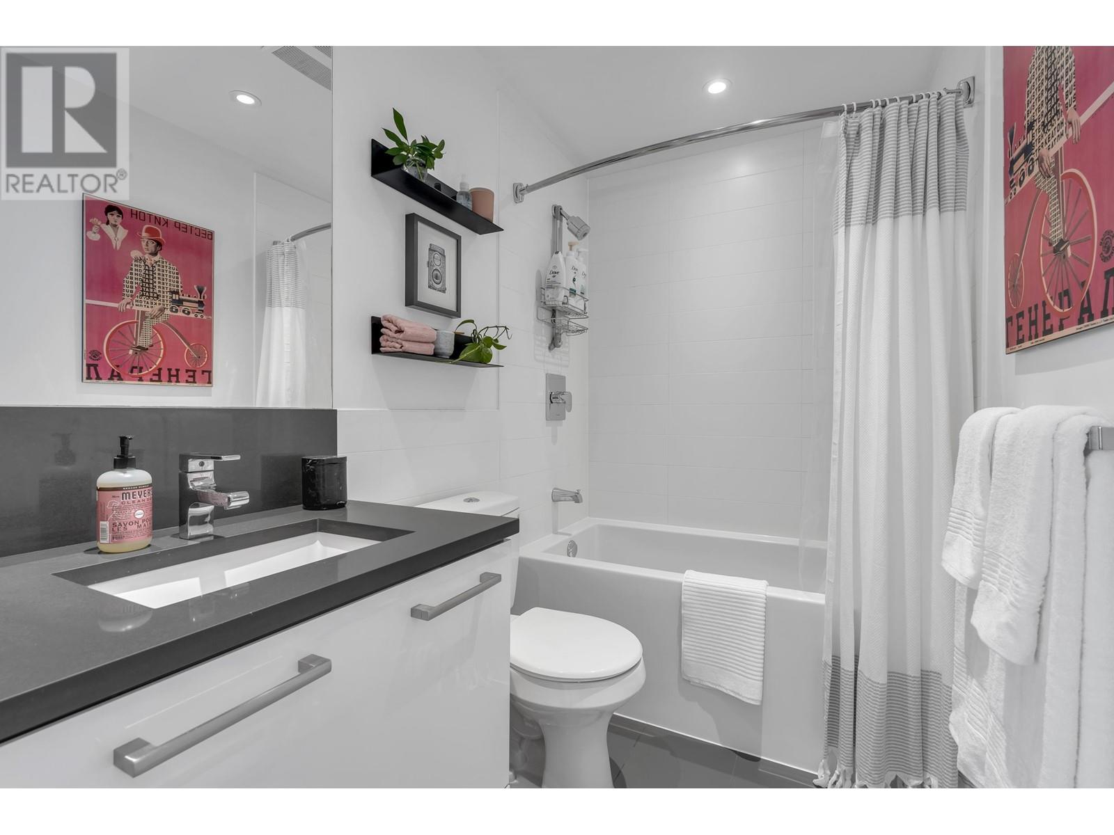 Ph8 983 E Hastings Street, Vancouver, British Columbia  V6A 0G9 - Photo 14 - R2970564