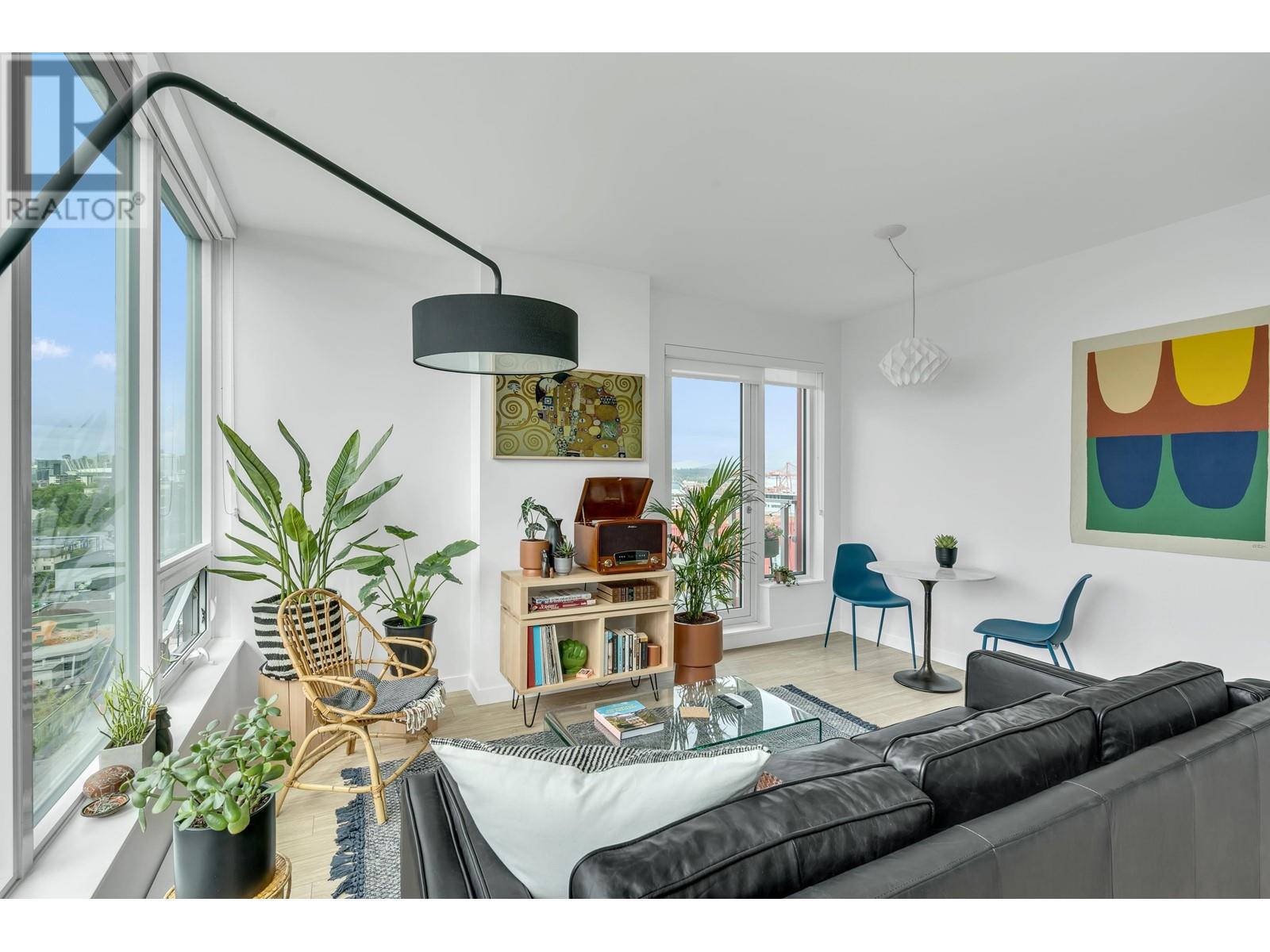 Ph8 983 E Hastings Street, Vancouver, British Columbia  V6A 0G9 - Photo 4 - R2970564