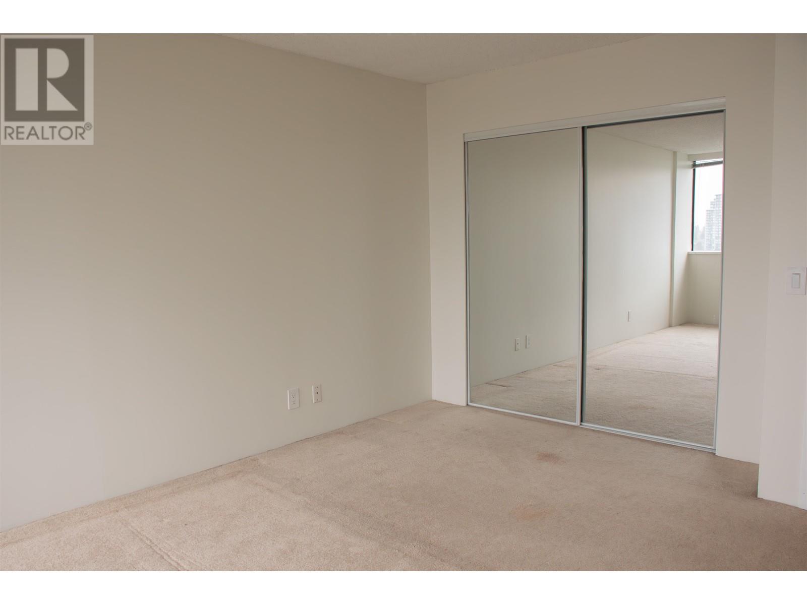 Listing Picture 20 of 23 : 1301 3970 CARRIGAN COURT, Burnaby / 本拿比 - 魯藝地產 Yvonne Lu Group - MLS Medallion Club Member