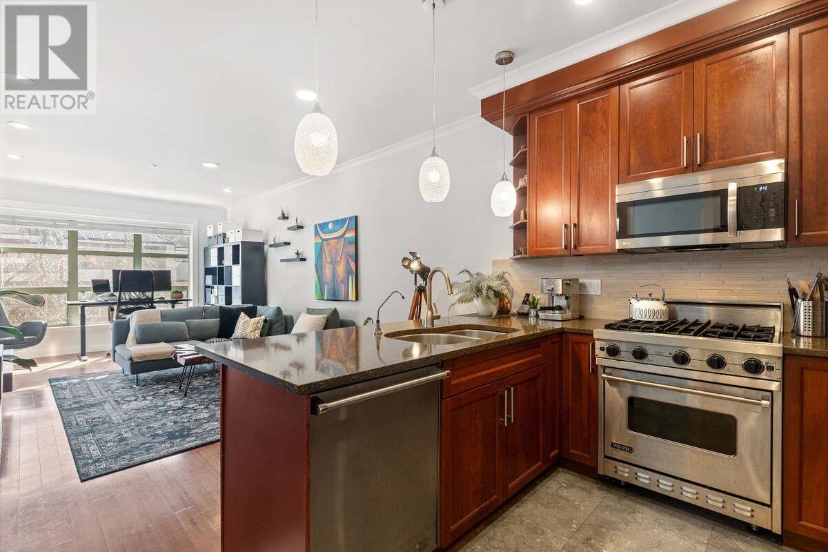 209 6688 Royal Avenue, West Vancouver, British Columbia  V7W 2B9 - Photo 11 - R2970570