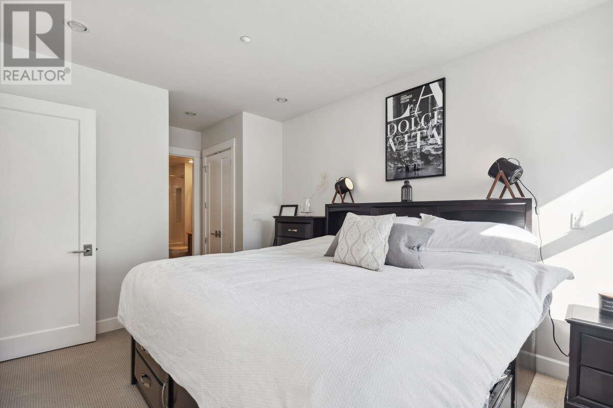 209 6688 Royal Avenue, West Vancouver, British Columbia  V7W 2B9 - Photo 14 - R2970570