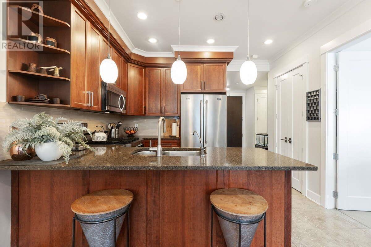 209 6688 Royal Avenue, West Vancouver, British Columbia  V7W 2B9 - Photo 8 - R2970570
