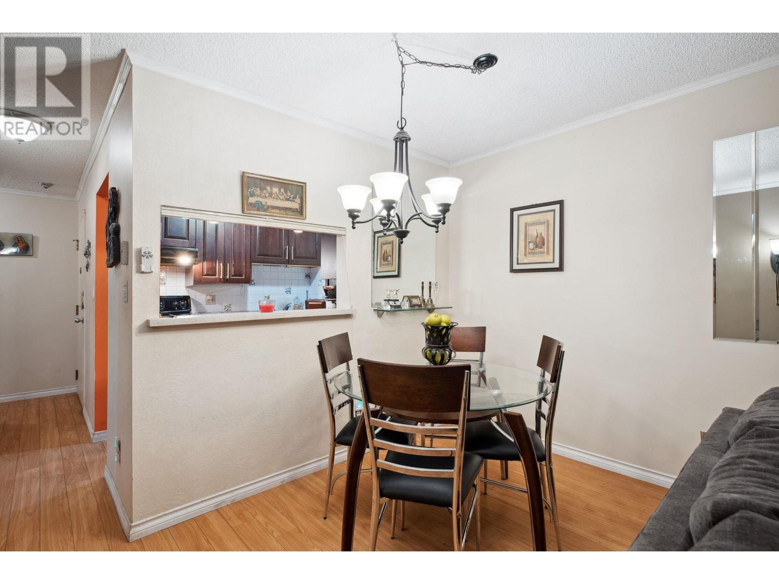 Listing Picture 14 of 25 : 217 8291 PARK ROAD, Richmond / 烈治文 - 魯藝地產 Yvonne Lu Group - MLS Medallion Club Member