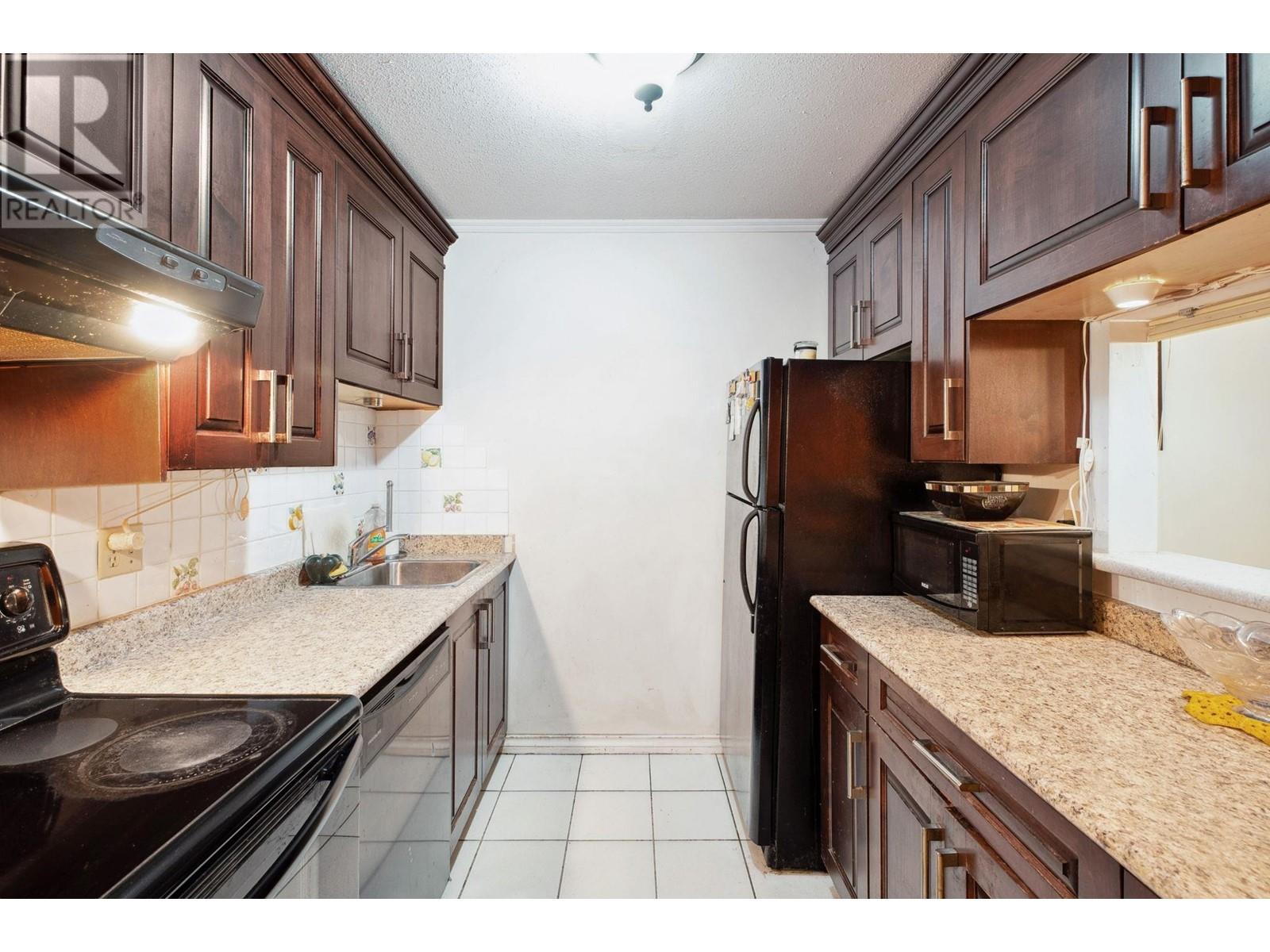 Listing Picture 17 of 25 : 217 8291 PARK ROAD, Richmond / 烈治文 - 魯藝地產 Yvonne Lu Group - MLS Medallion Club Member