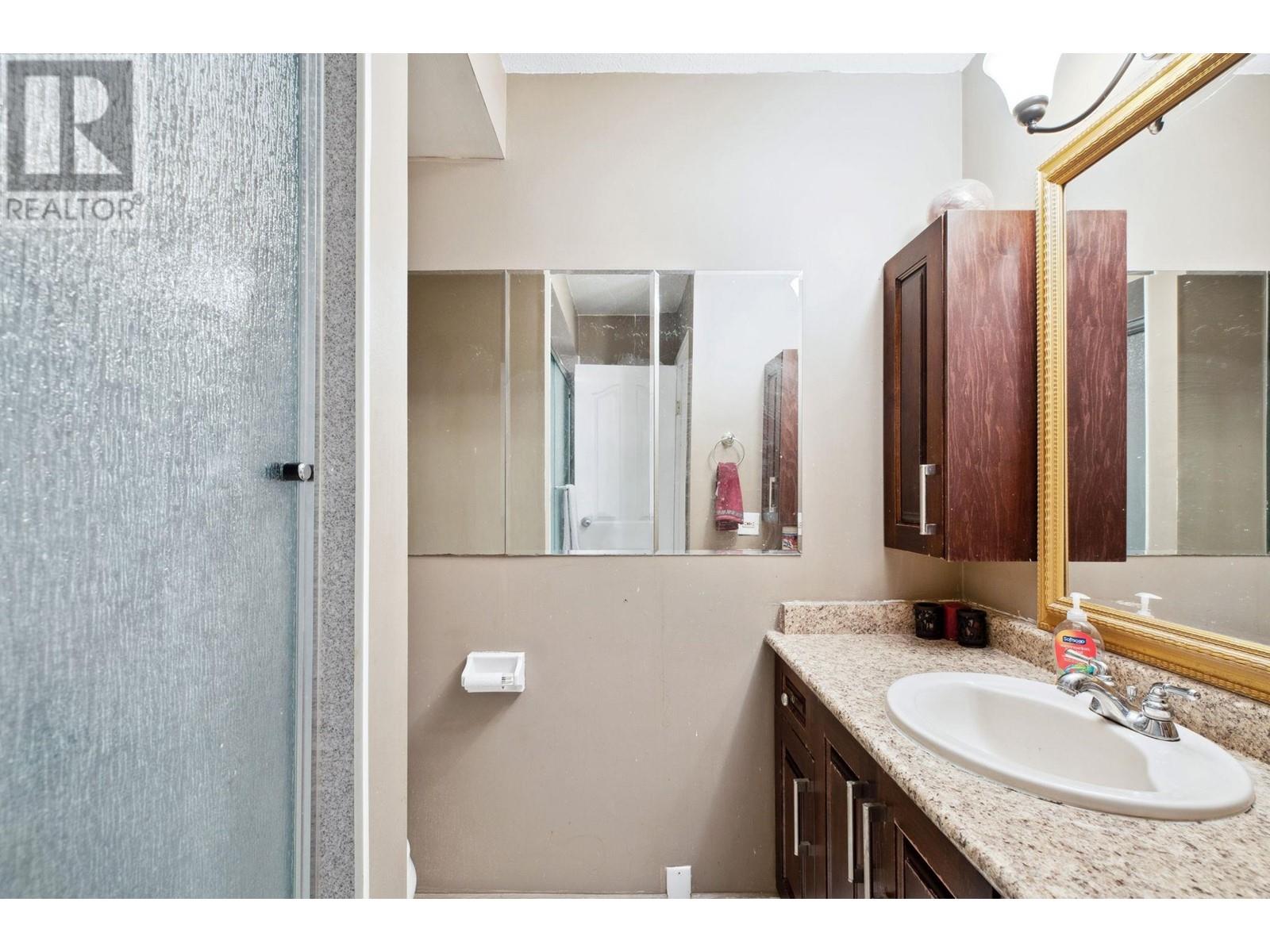 Listing Picture 20 of 25 : 217 8291 PARK ROAD, Richmond / 烈治文 - 魯藝地產 Yvonne Lu Group - MLS Medallion Club Member