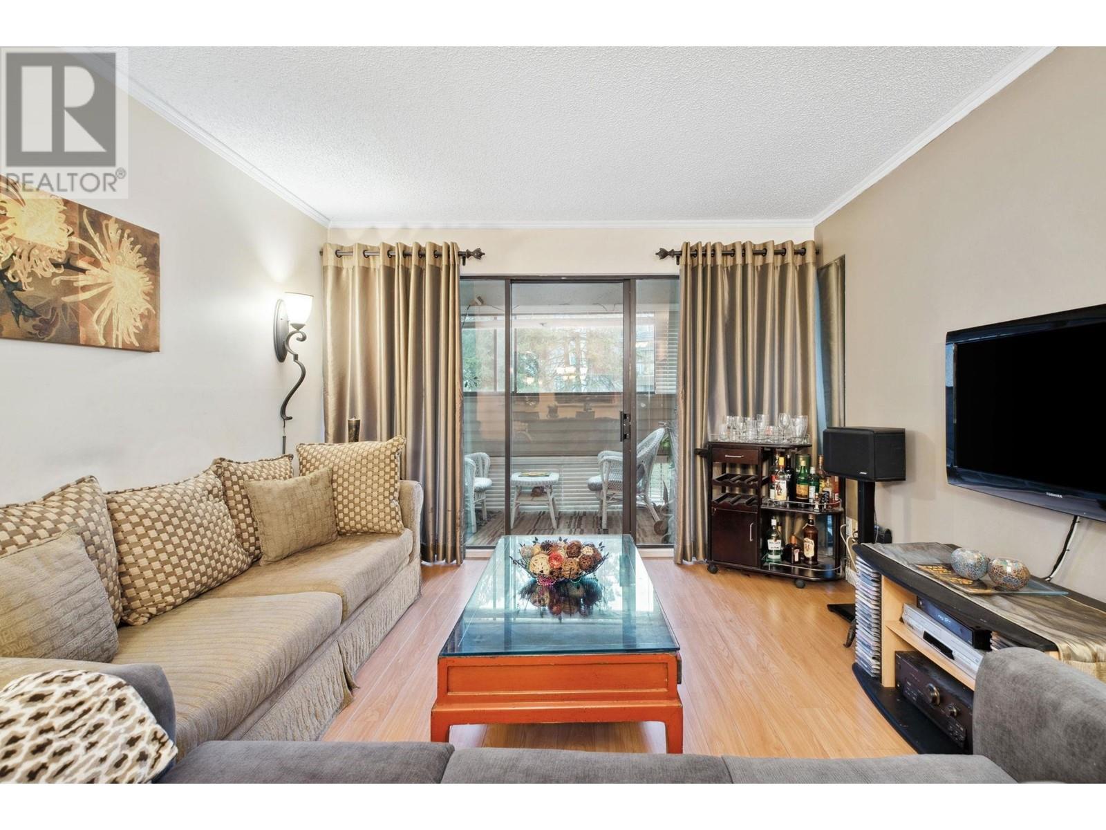 Listing Picture 5 of 25 : 217 8291 PARK ROAD, Richmond / 烈治文 - 魯藝地產 Yvonne Lu Group - MLS Medallion Club Member