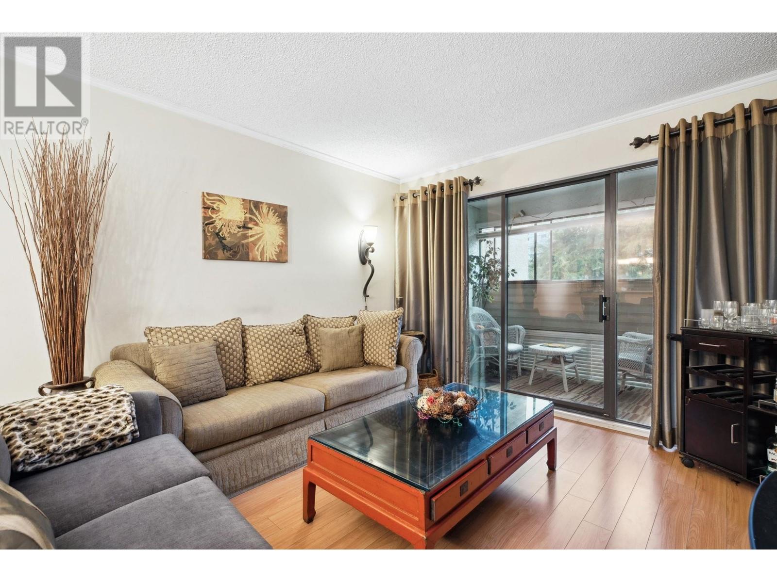 Listing Picture 7 of 25 : 217 8291 PARK ROAD, Richmond / 烈治文 - 魯藝地產 Yvonne Lu Group - MLS Medallion Club Member