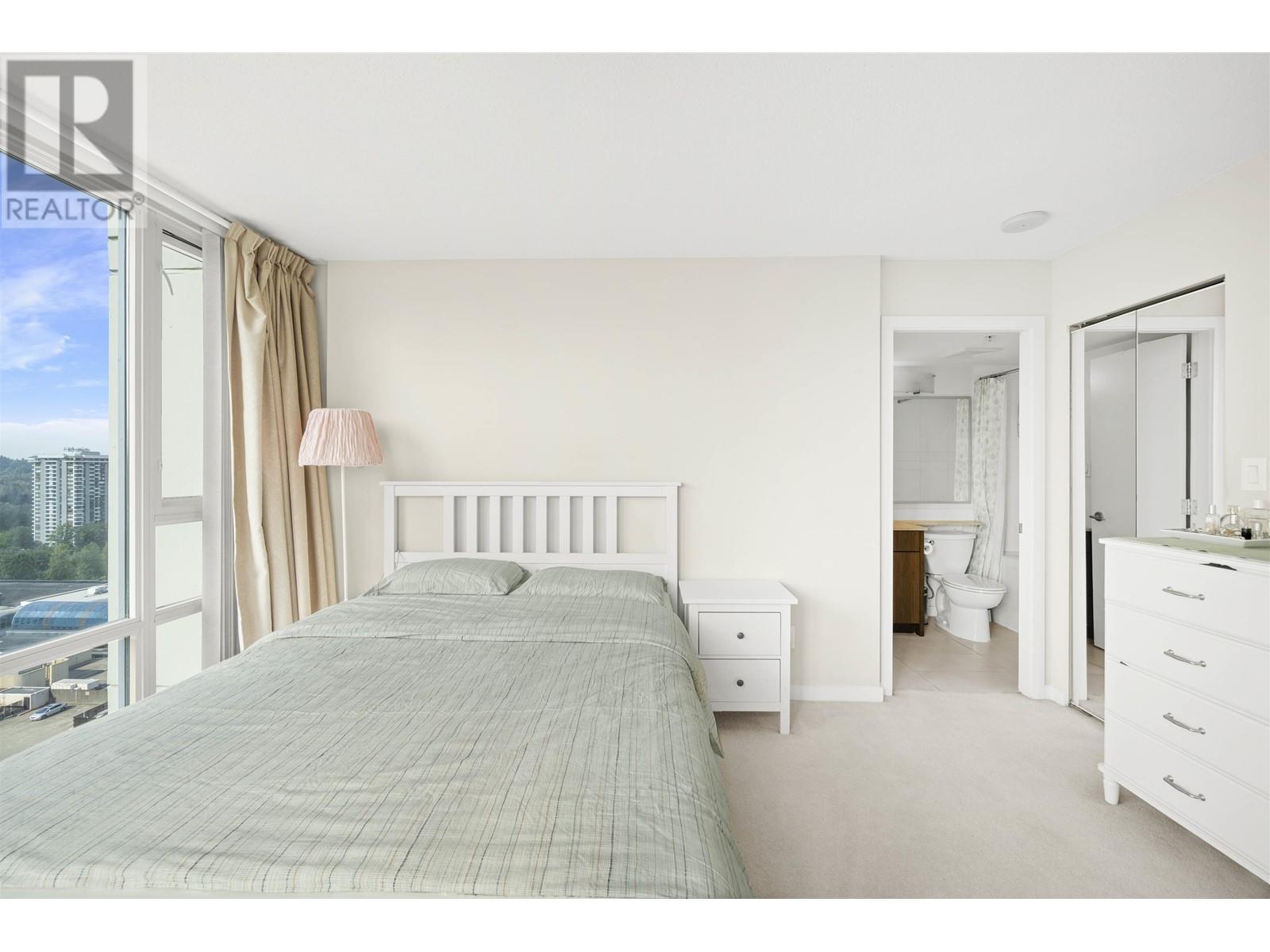 Listing Picture 15 of 35 : 1108 9888 CAMERON STREET, Burnaby / 本拿比 - 魯藝地產 Yvonne Lu Group - MLS Medallion Club Member