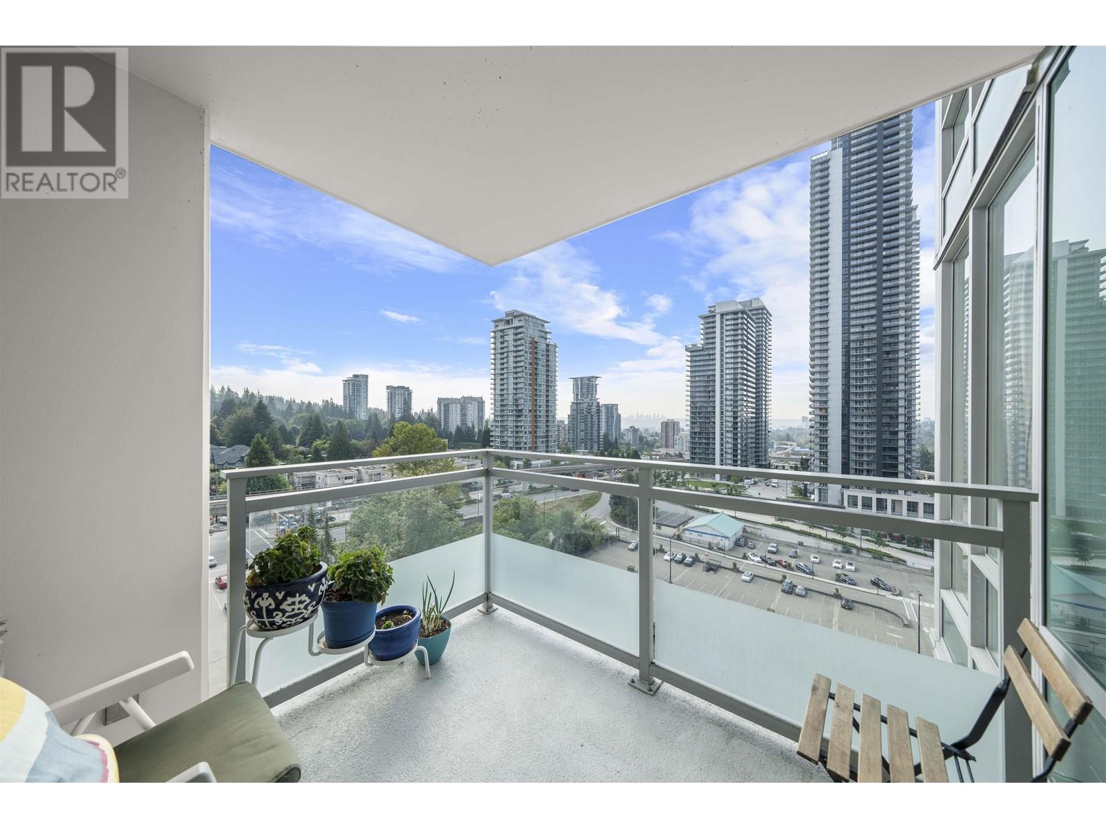 Listing Picture 23 of 35 : 1108 9888 CAMERON STREET, Burnaby / 本拿比 - 魯藝地產 Yvonne Lu Group - MLS Medallion Club Member