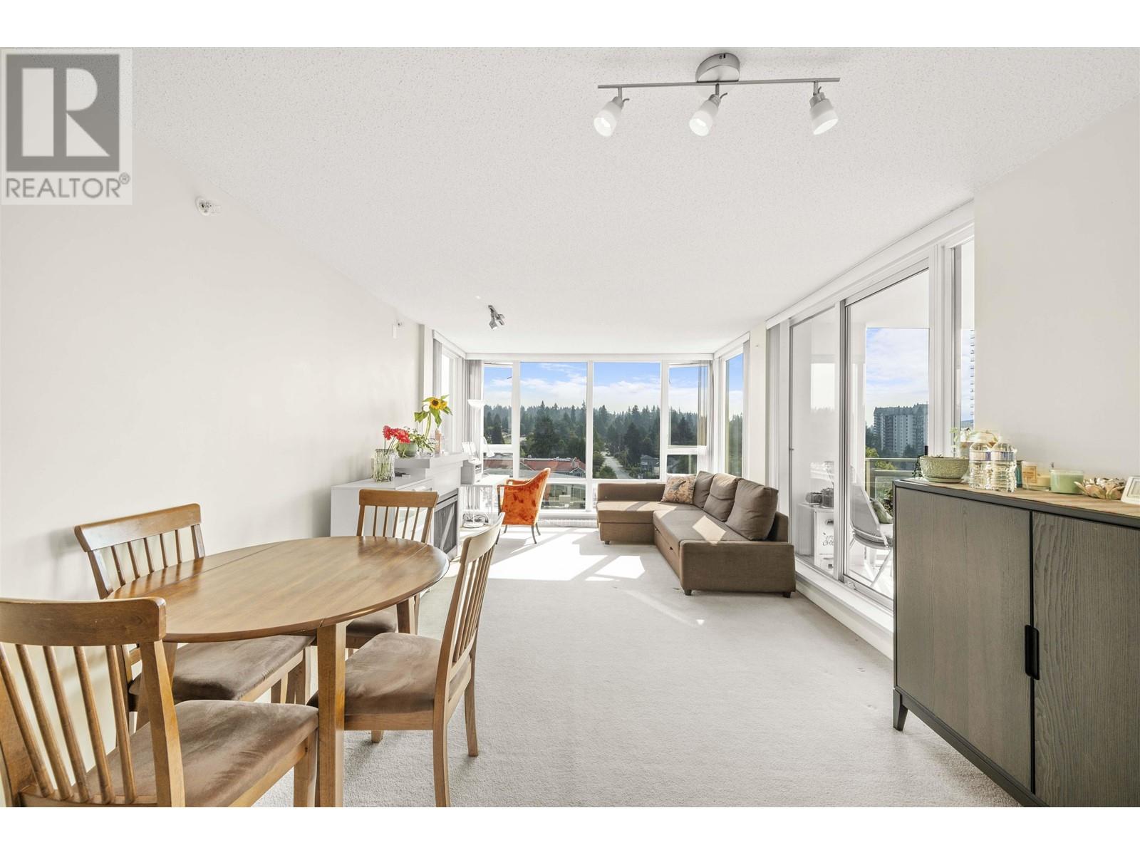 Listing Picture 9 of 35 : 1108 9888 CAMERON STREET, Burnaby / 本拿比 - 魯藝地產 Yvonne Lu Group - MLS Medallion Club Member