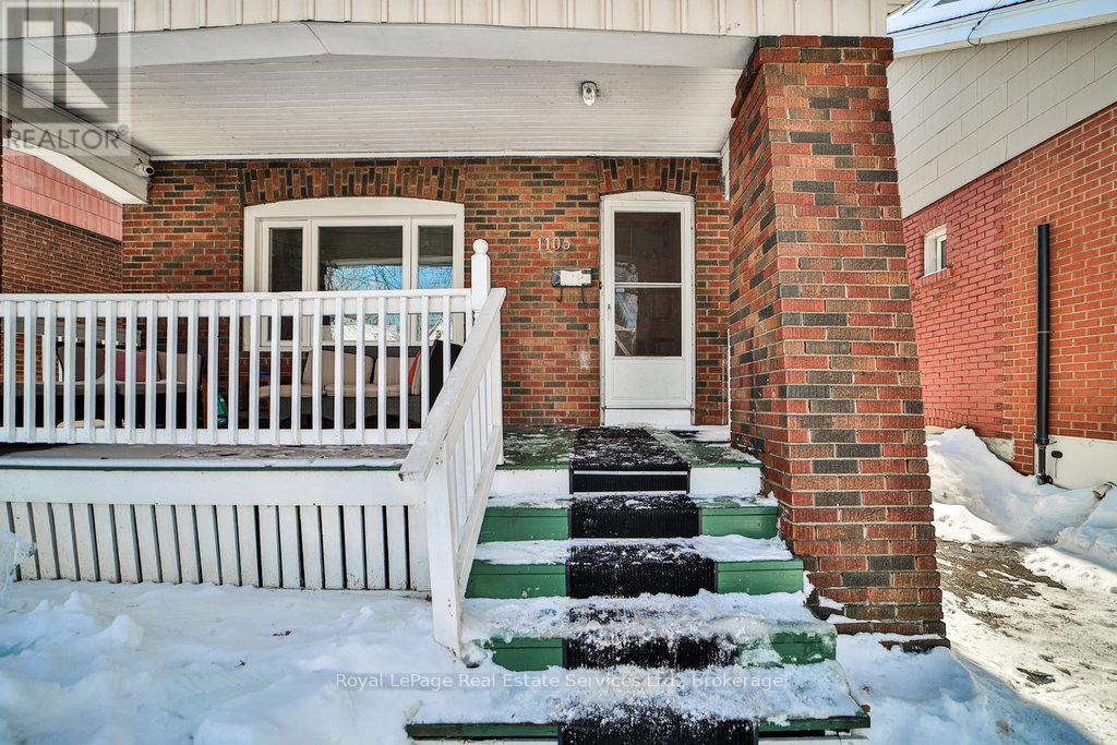 Property at 1105 KING STREET W image 2