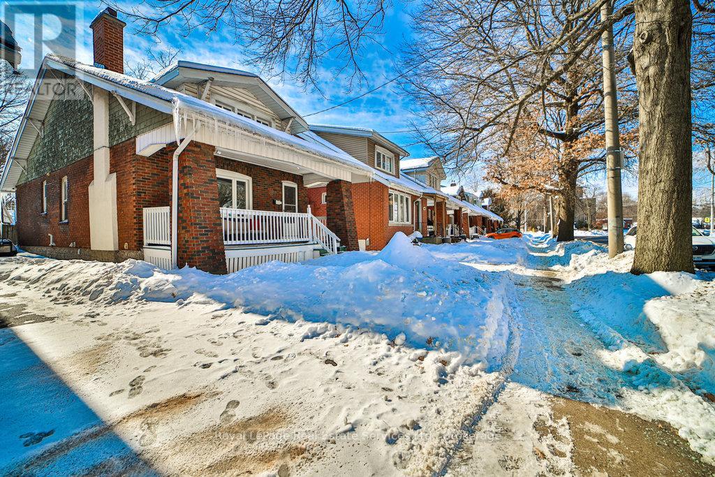 1105 King Street W, Hamilton, Ontario  L8S 1L8 - Photo 42 - X11988098