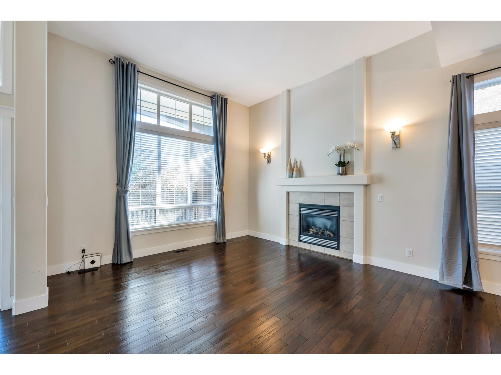 Property at 15419 34 AVENUE image 5