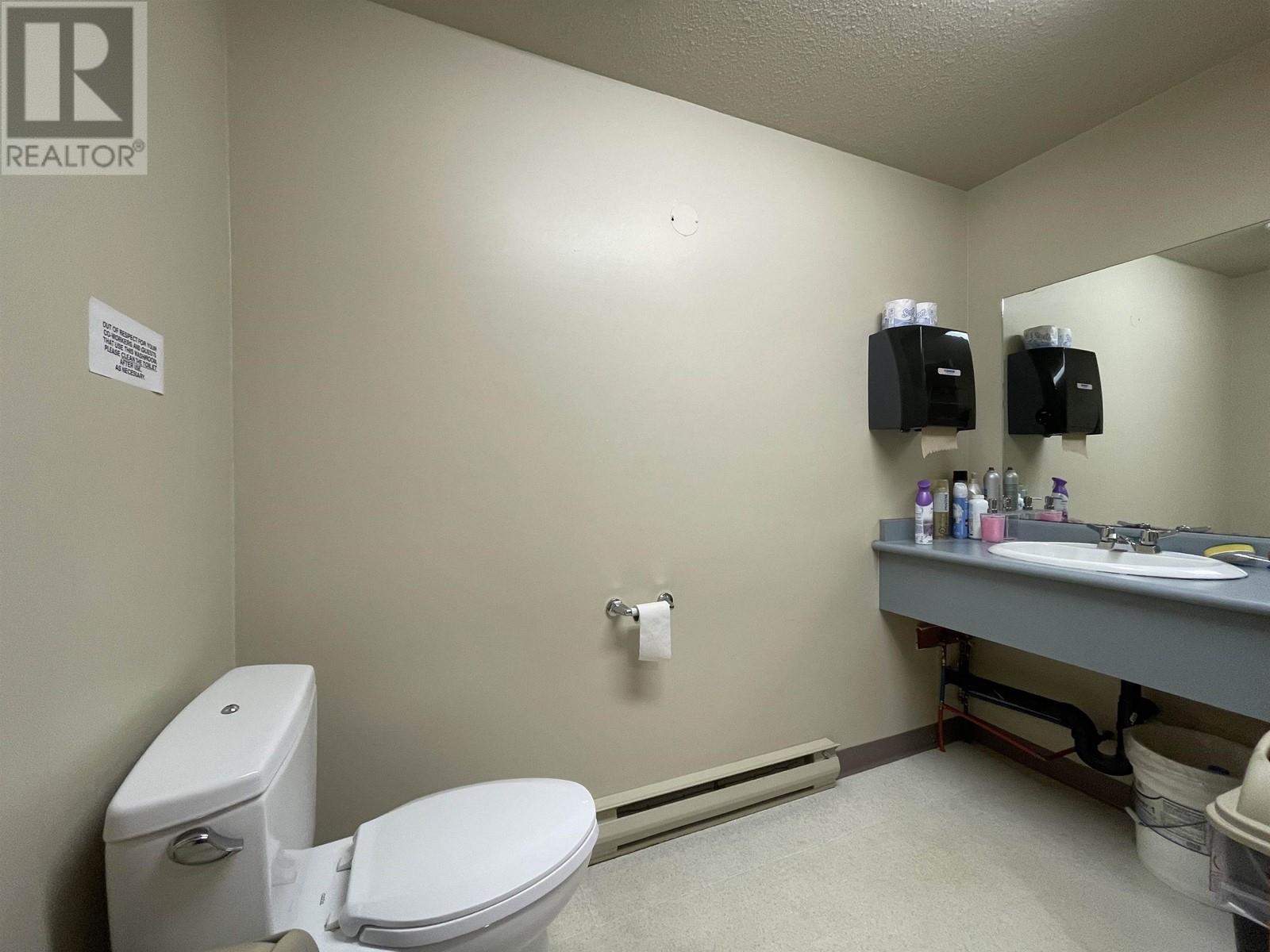 5485 Wharf Avenue, Sechelt, British Columbia  V0N 3A3 - Photo 8 - C8065308