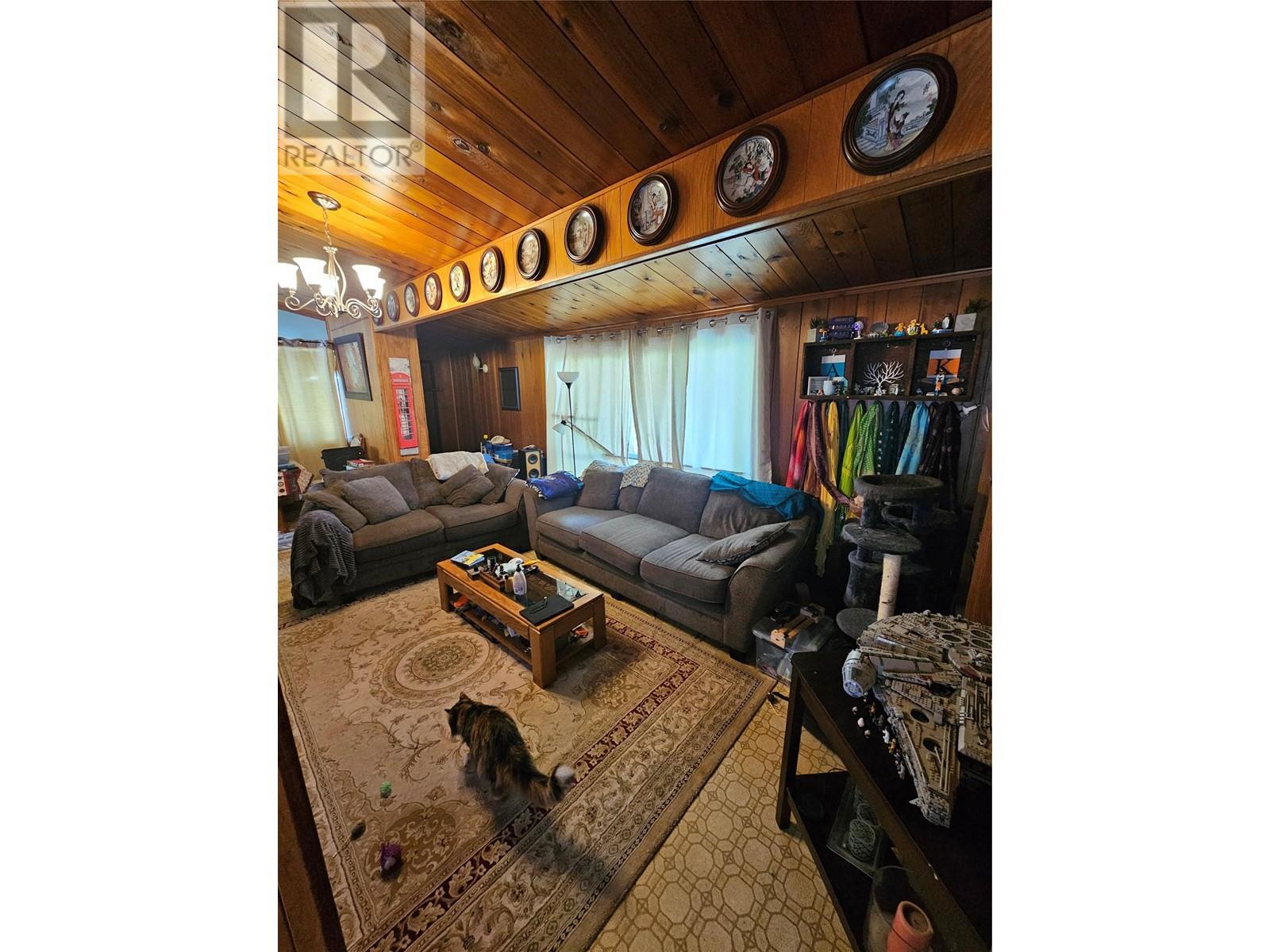 Property at 215 Cambie Road image 3